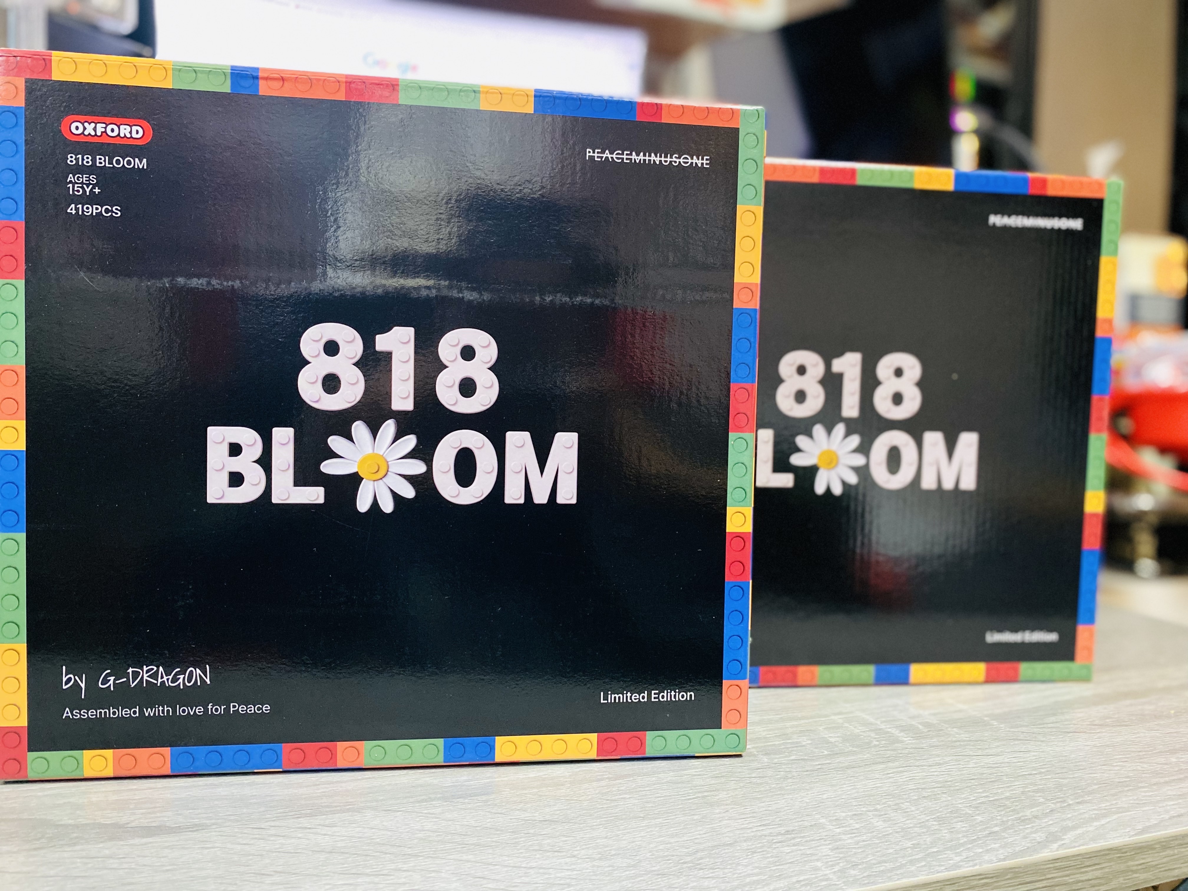 Oxford x Peaceminusone 818 Bloom 착용 스타일 - 4