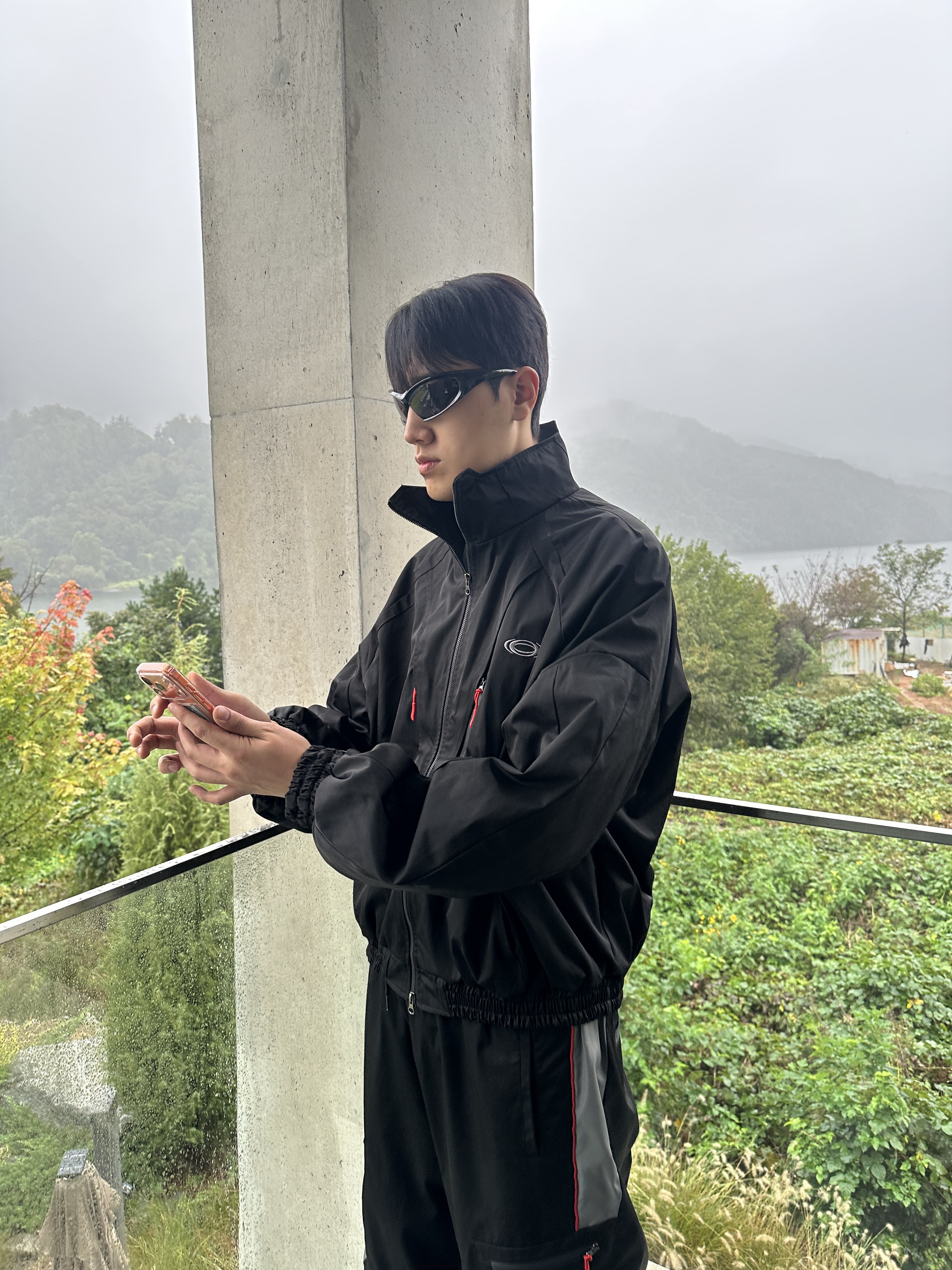 Civision by CSC Interval Shell Track Jacket Ver.2 Black, Civision by CSC Interval Work Track Pants Black 착용 스타일 - 1