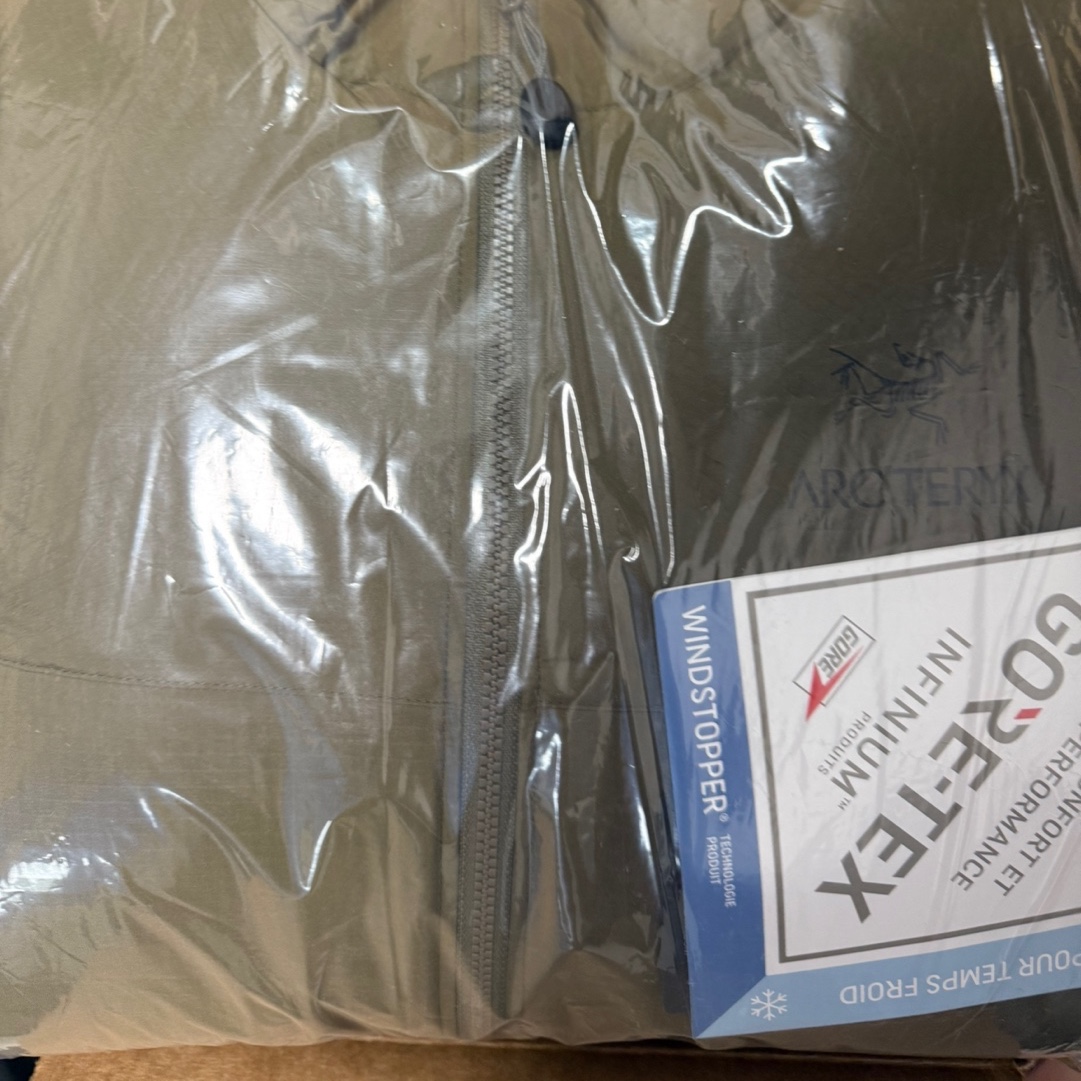 Arc'teryx LEAF Cold WX Jacket LT Gen 2.1 Ranger Green 착용 스타일