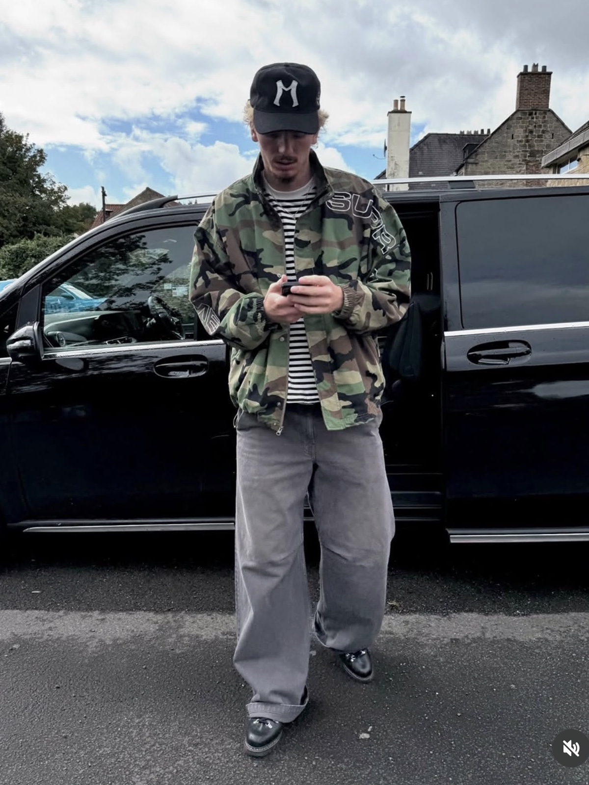 Supreme Spellout Embroidered Ripstop Track Jacket Woodland Camo - 25FW 착용 스타일