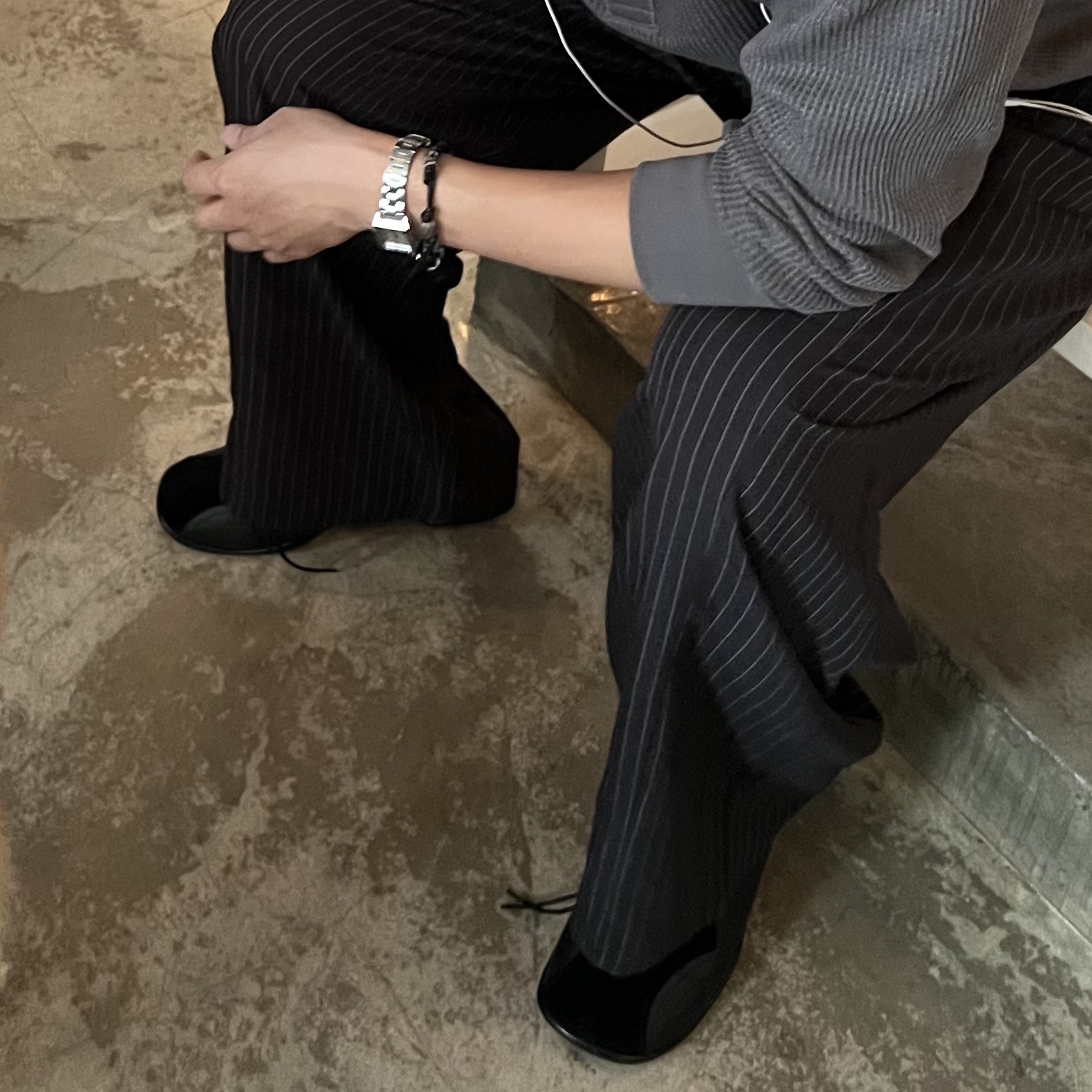 Pemont Square Black 착용 스타일
