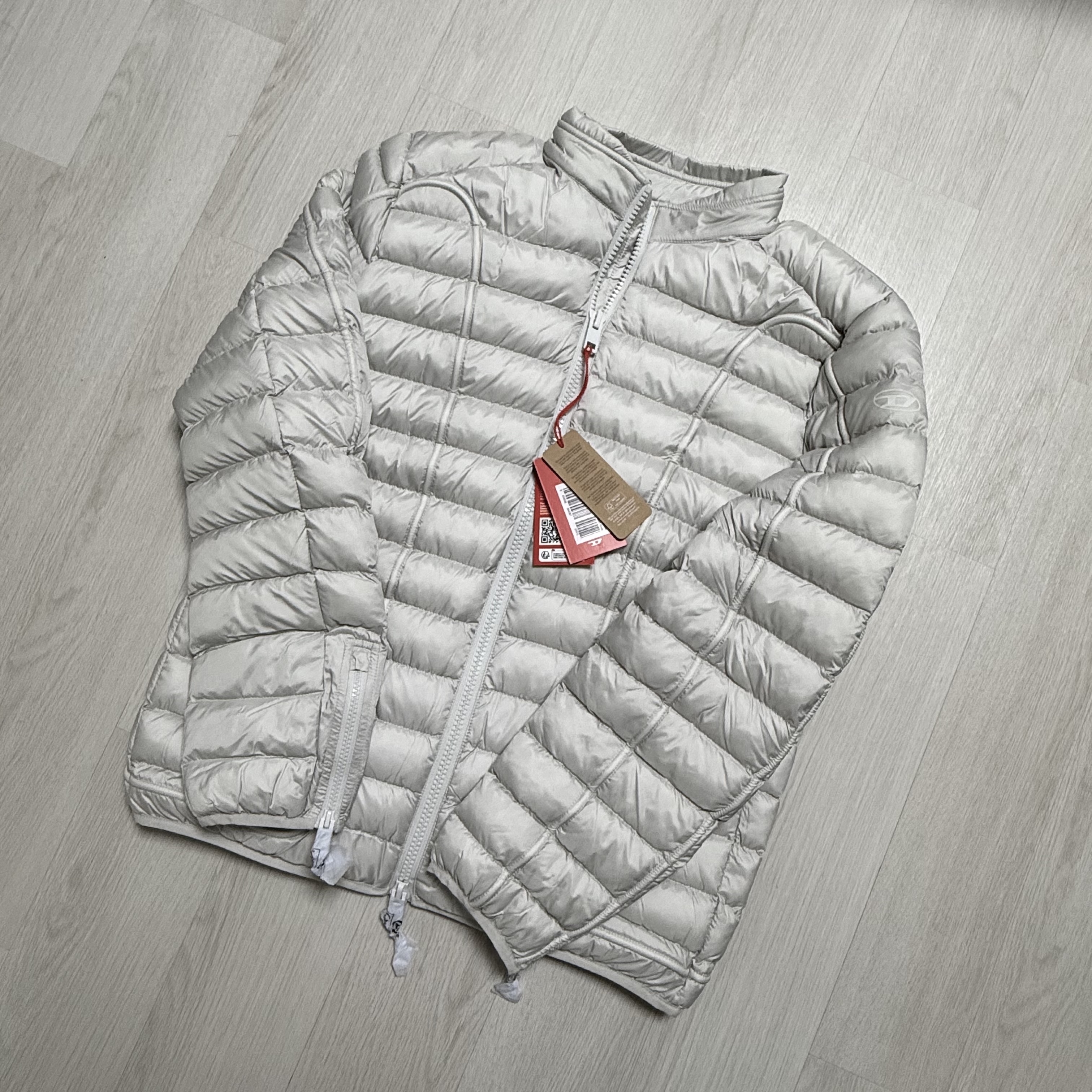 Diesel W-Hawkyl Puffer Jacket Dawn Blue 착용 스타일 - 1