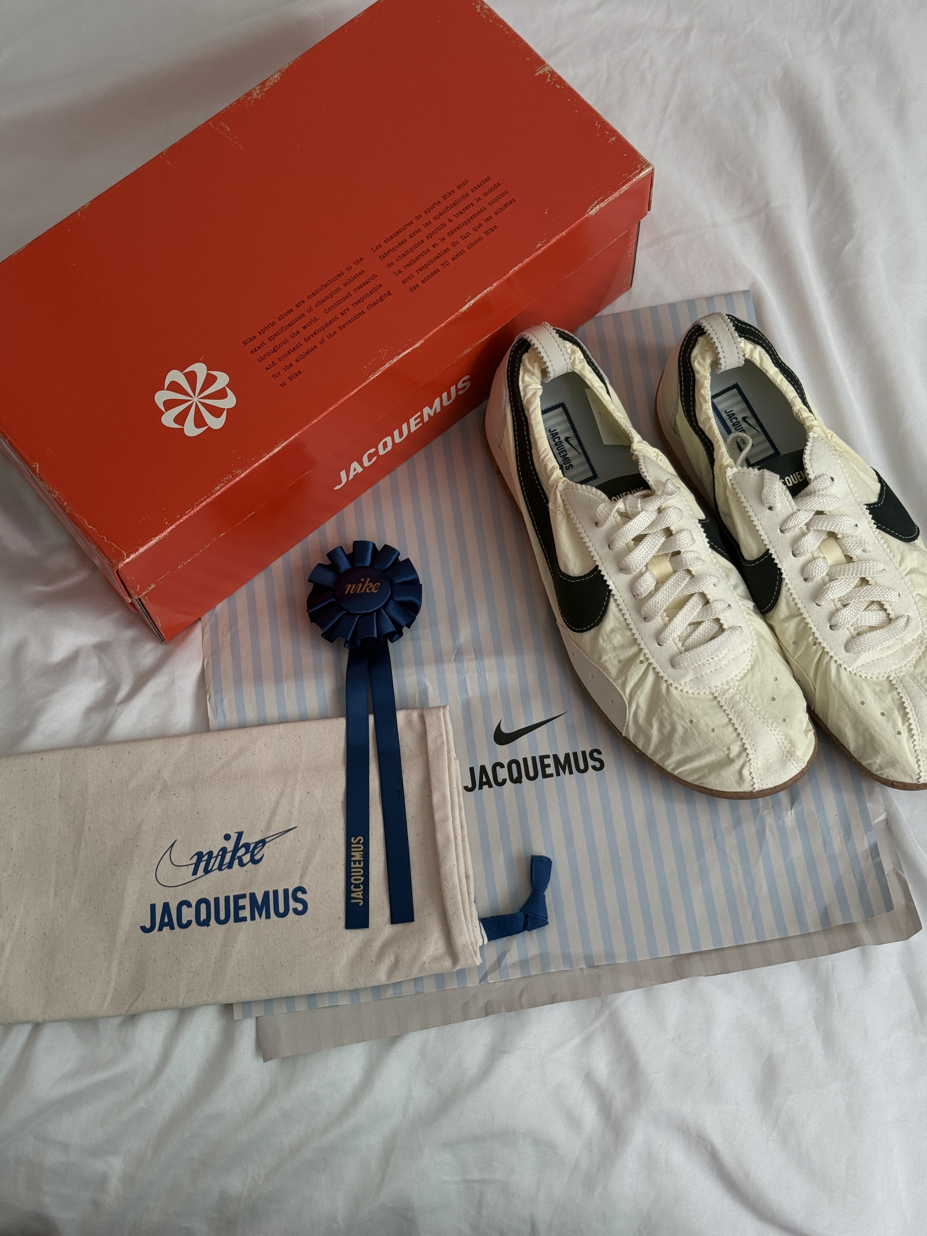 Nike x Jacquemus Moon Shoe SP Alabaster Off Noir 착용 스타일 - 4