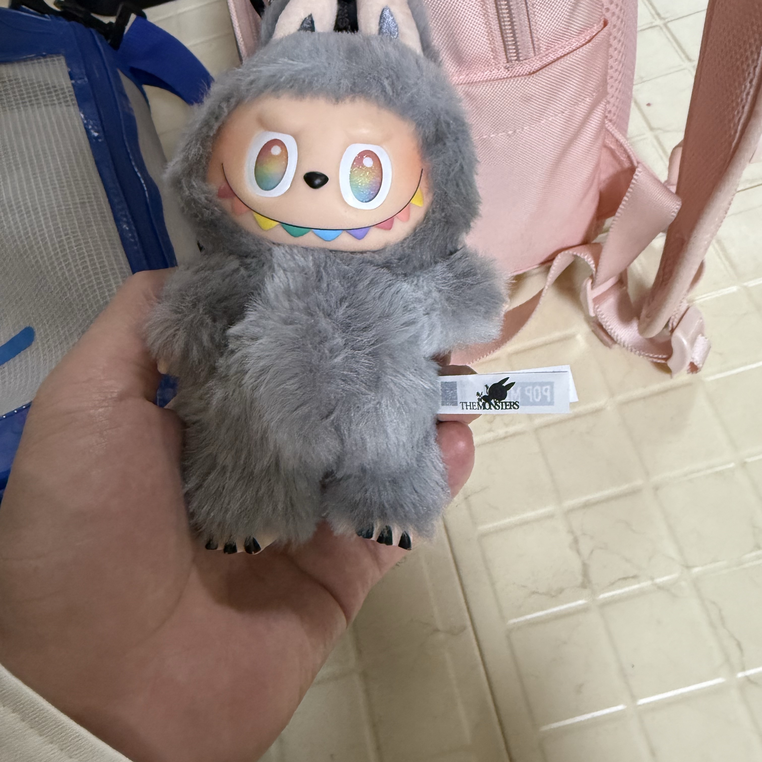 Pop Mart Labubu The Monsters Highlight Series Sealed Case (Bundle of 5/1 Blind Box) 착용 스타일