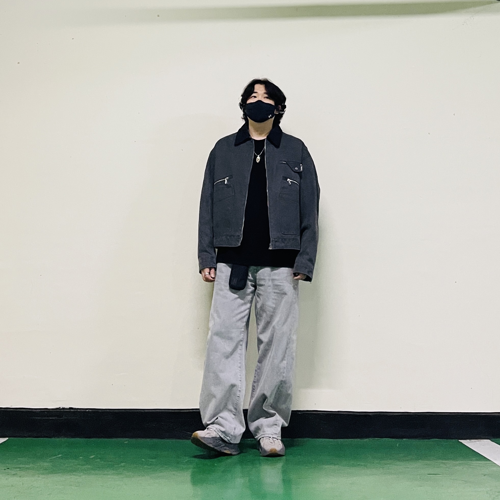 Adidas Yeezy Boost 700 V2 Tephra 2023, Diesel Dx1421 Two-Tone Stainless Steel Pendant Necklace Silver 착용 스타일 - 8