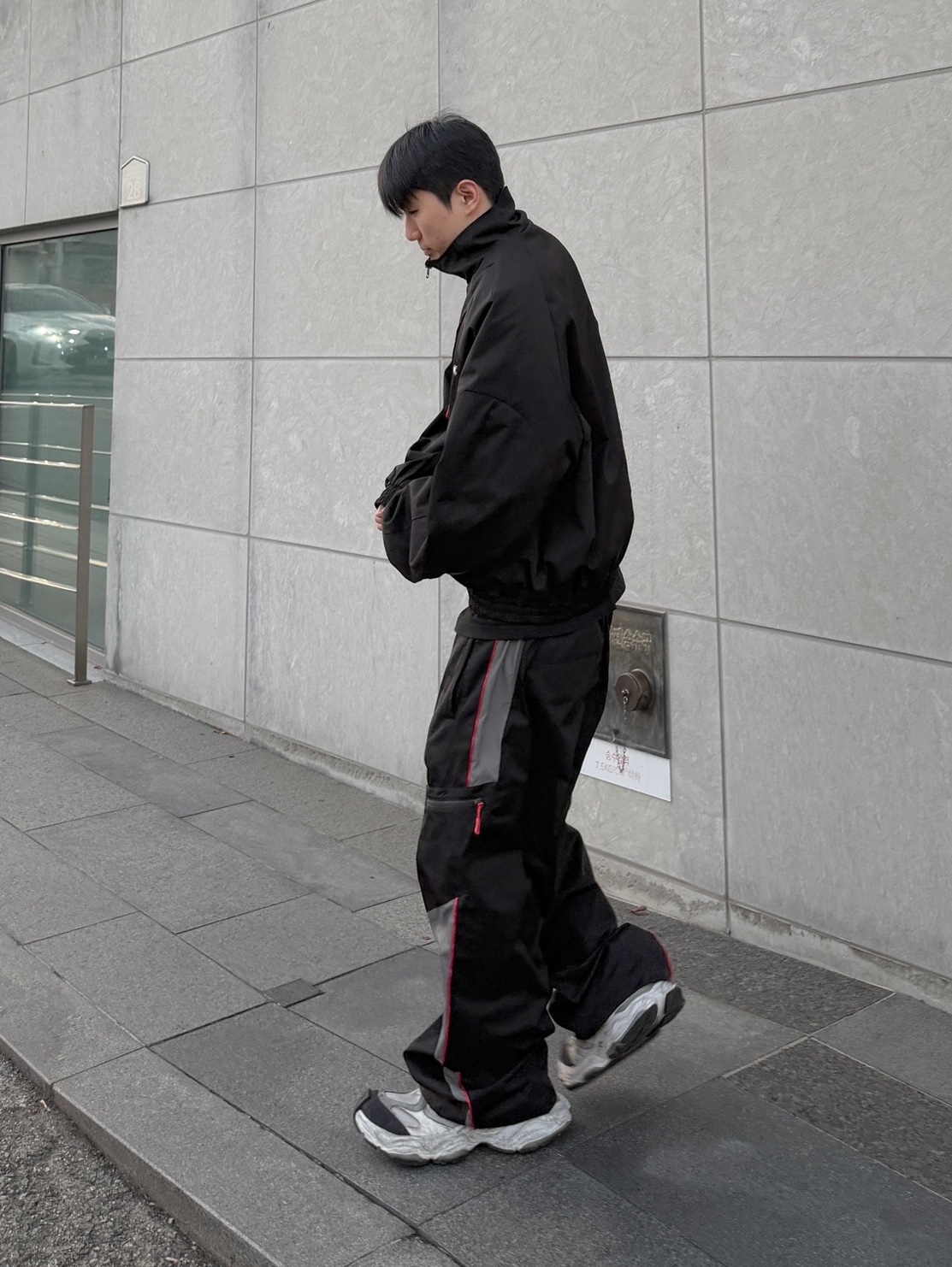Civision by CSC Interval Work Track Pants Black, Civision by CSC Interval Shell Track Jacket Ver.2 Black 착용 스타일 - 4