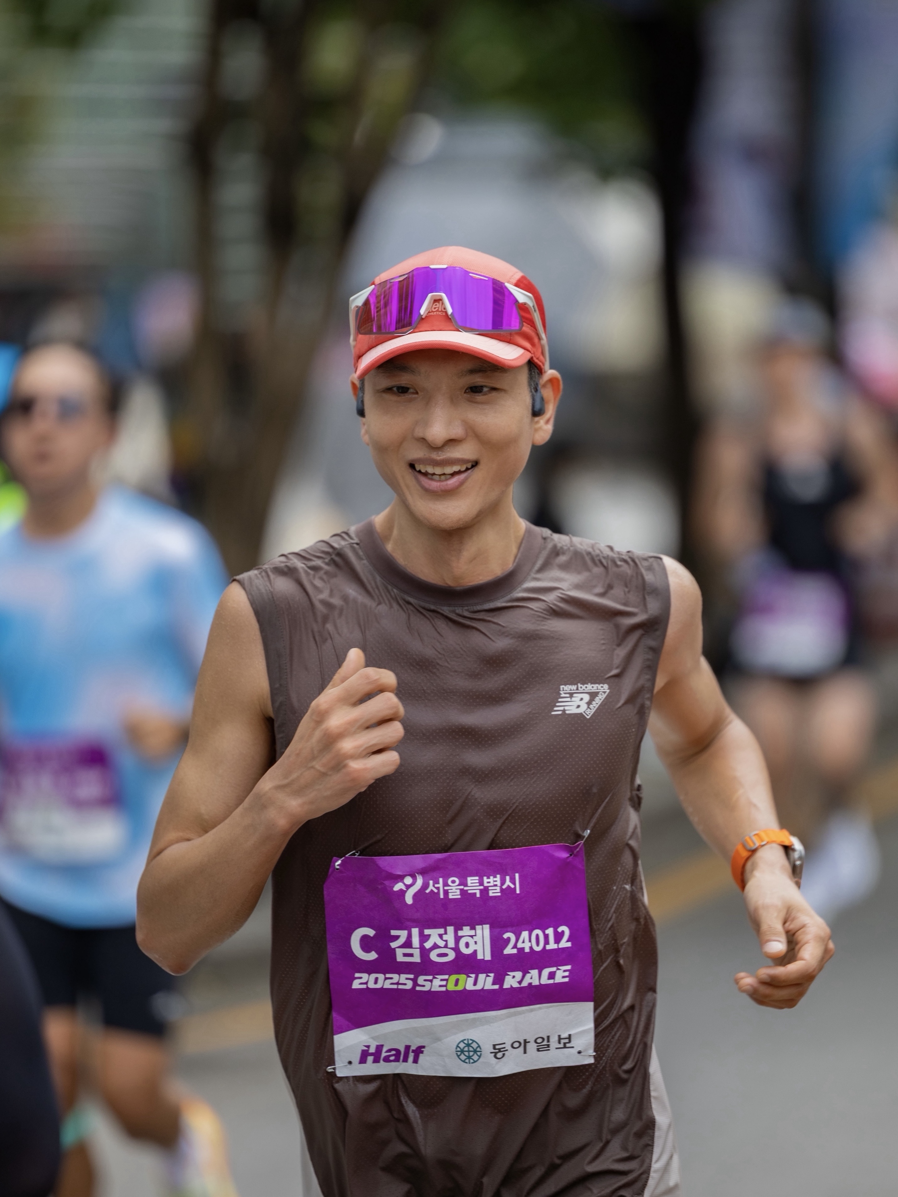 100% Hypercraft Tokyo Night Purple Multilayer Mirror Lens, SHOKZ OpenRun Pro2 Black 착용 스타일 - 1