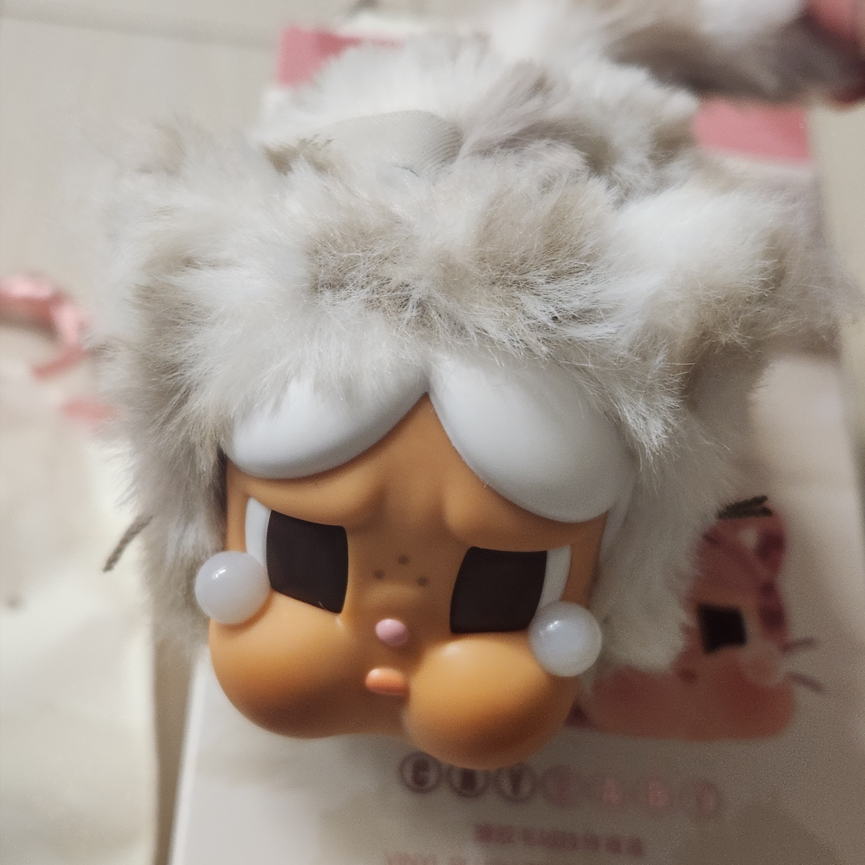 Pop Mart Crybaby Wild But Cutie Series Vinyl Plush Pendant Vanilla Cutie (Opened Case) 착용 스타일 - 2
