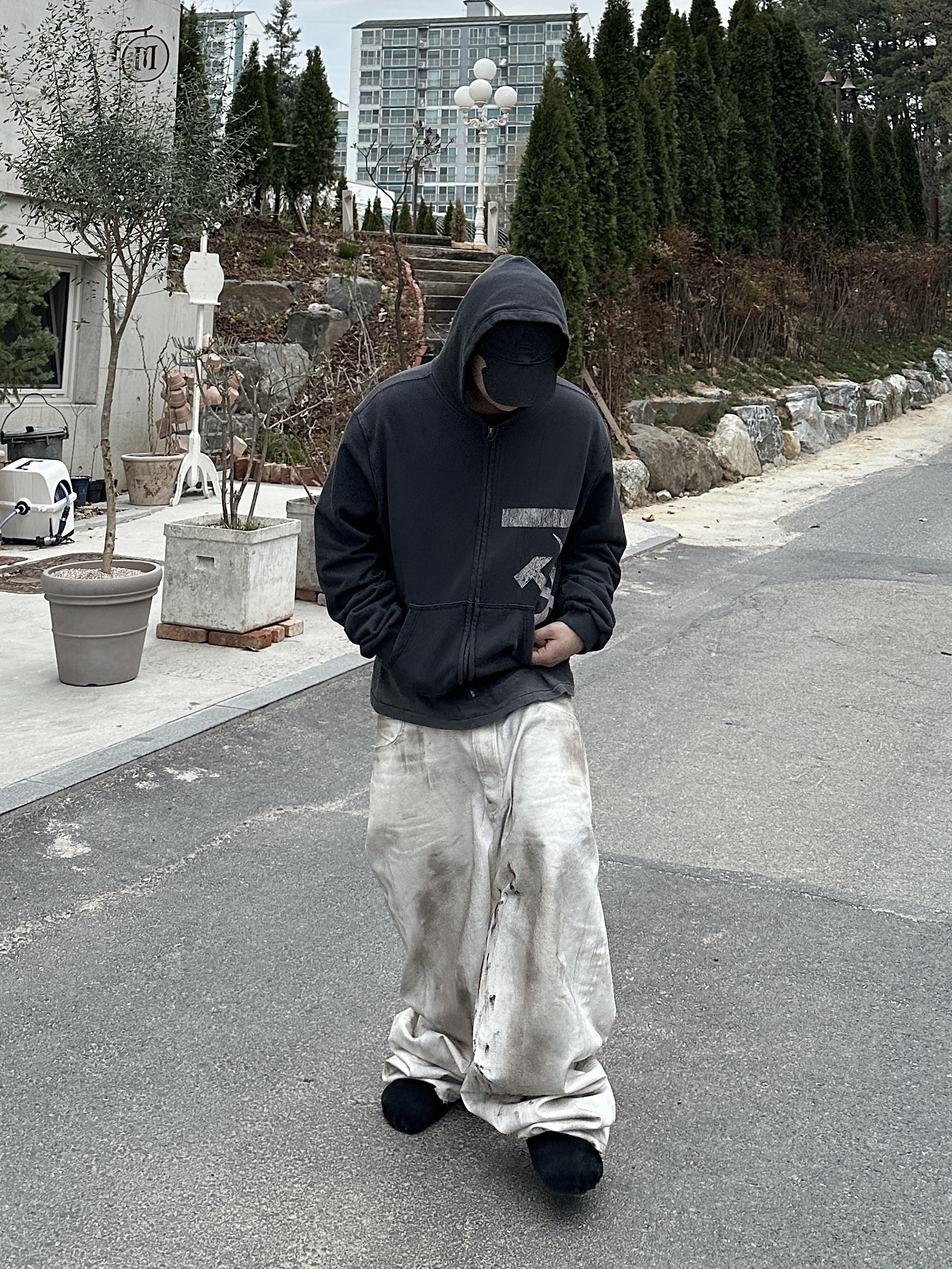 qualisartifexpereo Soviet VTG Hoodie Zip Up, qAp Dirty Baggy Pants Cream 착용 스타일 - 1