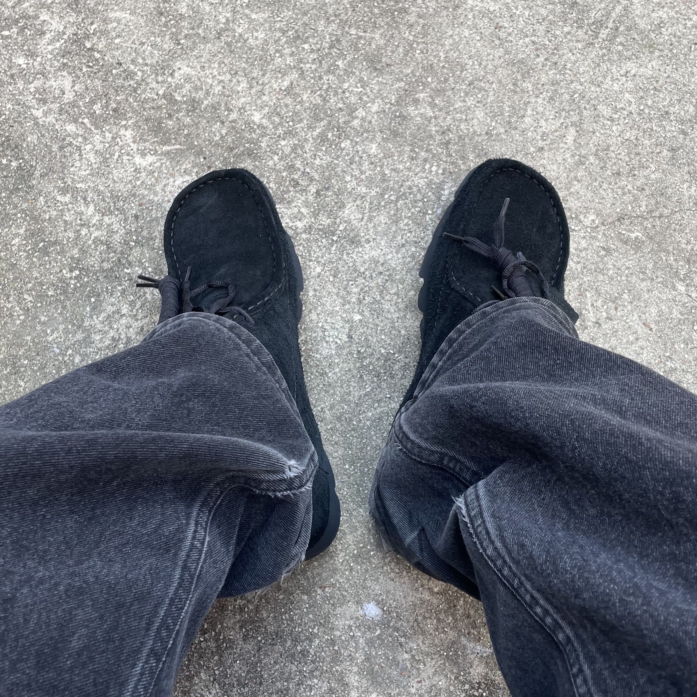 Clarks x Post Archive Faction (Paf) WallabeeBT Black Suede 착용 스타일 - 2