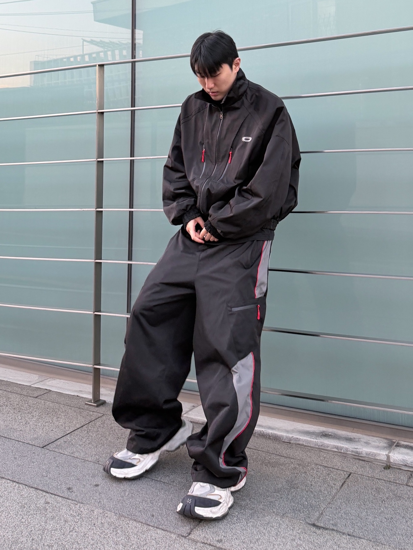 Civision by CSC Interval Work Track Pants Black, Civision by CSC Interval Shell Track Jacket Ver.2 Black 착용 스타일 - 2