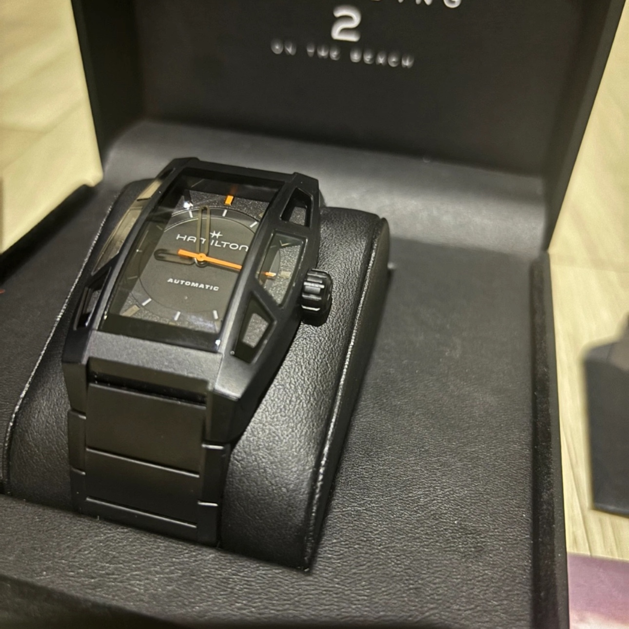 Hamilton American Classic Boulton Death Stranding 2 Titanium Auto 36mm Black Limited Edition 착용 스타일 - 4