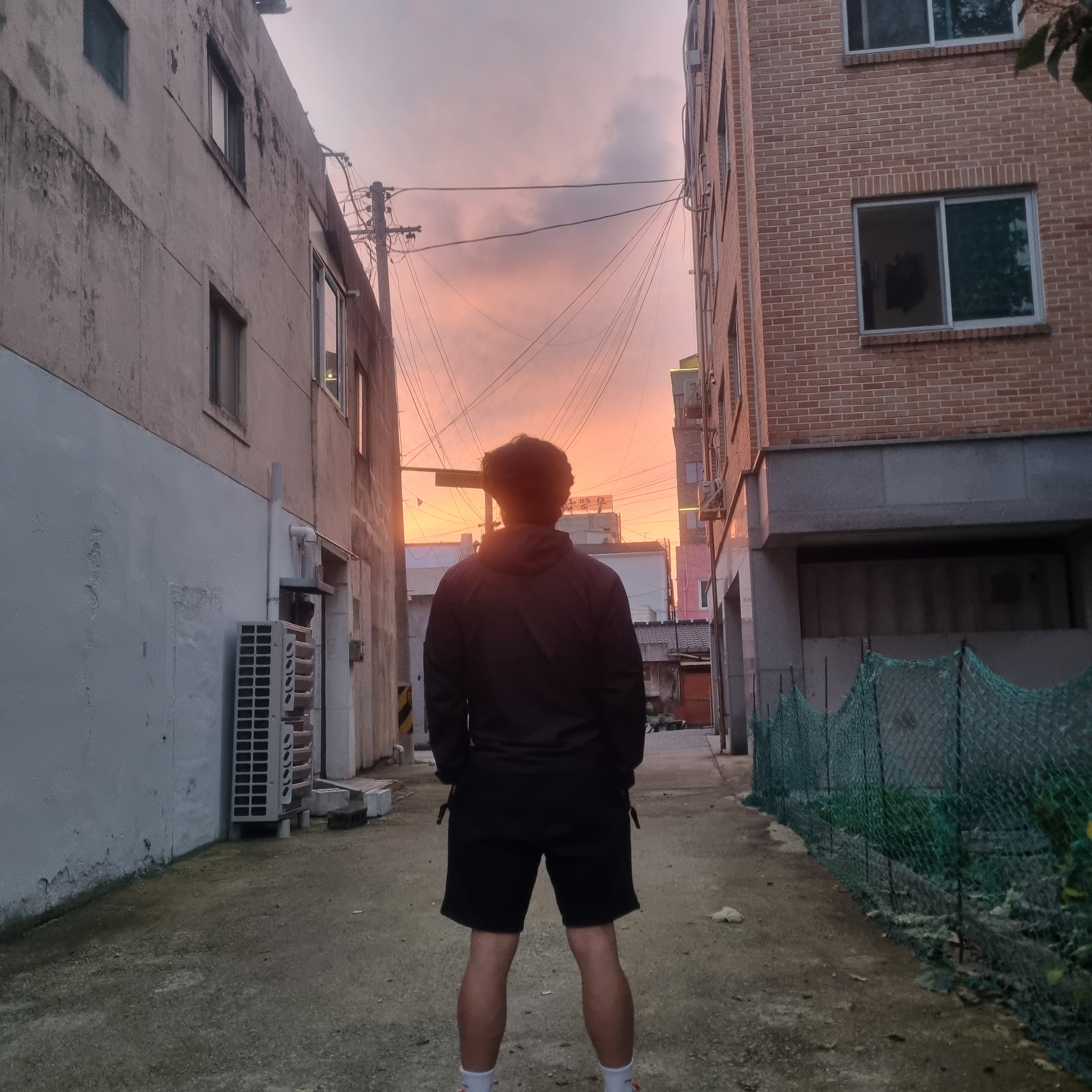 Nike NRG Solo Swoosh Fleece Shorts Black - Asia, Arc'teryx Squamish Hoody Black 착용 스타일