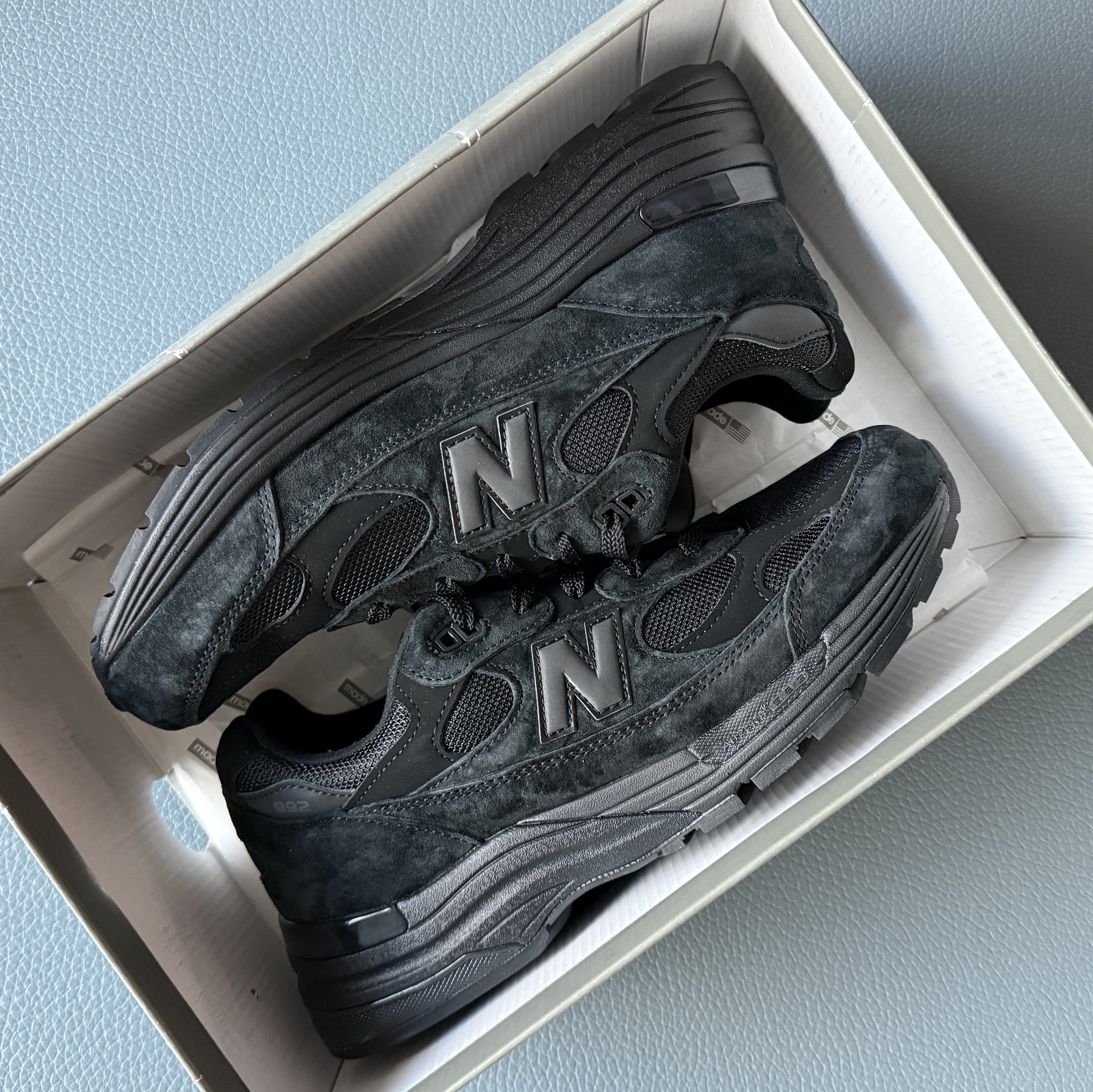 New Balance 992 Made in USA Core Black 착용 스타일
