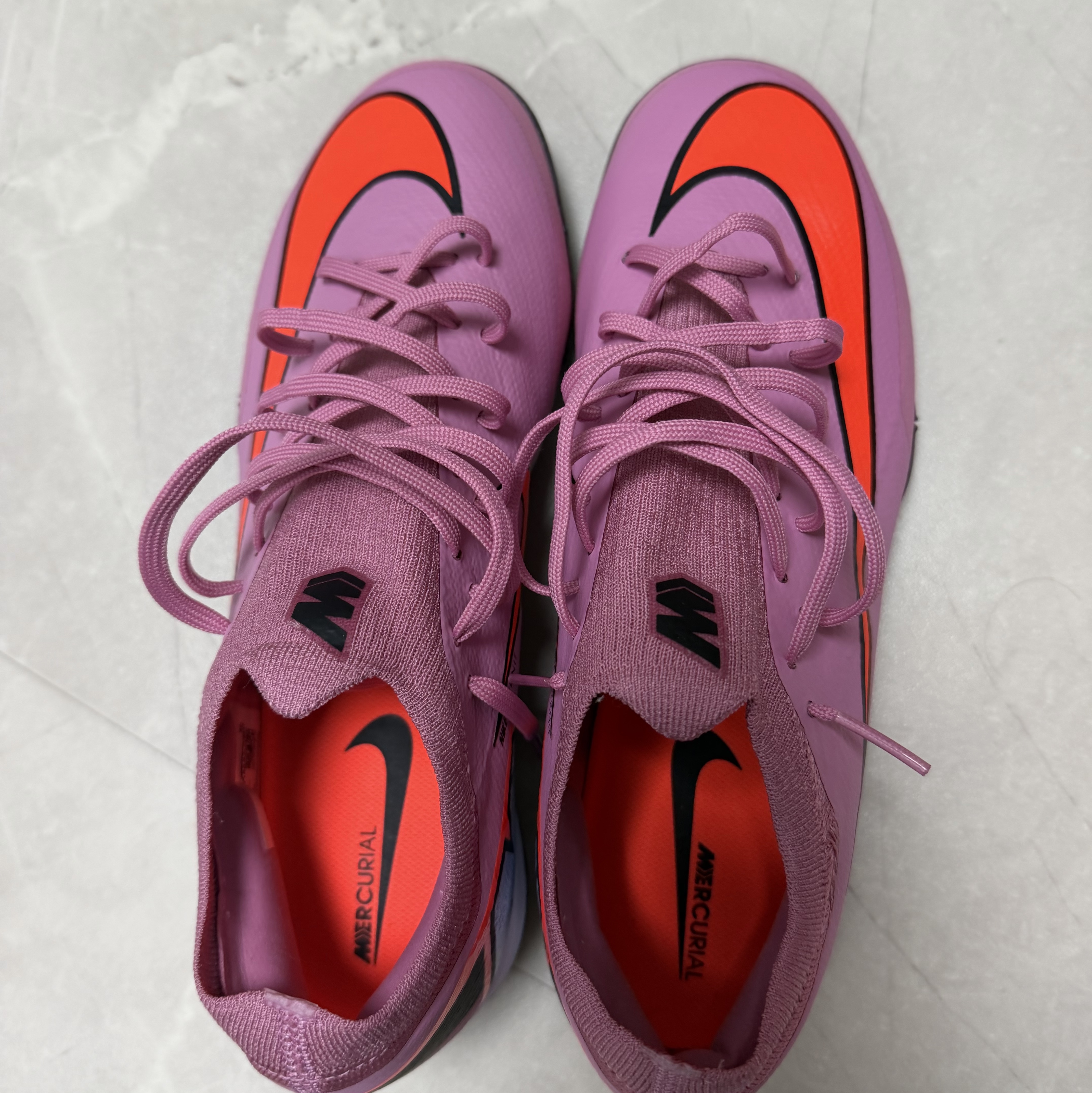 Nike Zoom Mercurial Vapor 16 Pro TF Magic Flamingo Total Crimson 착용 스타일