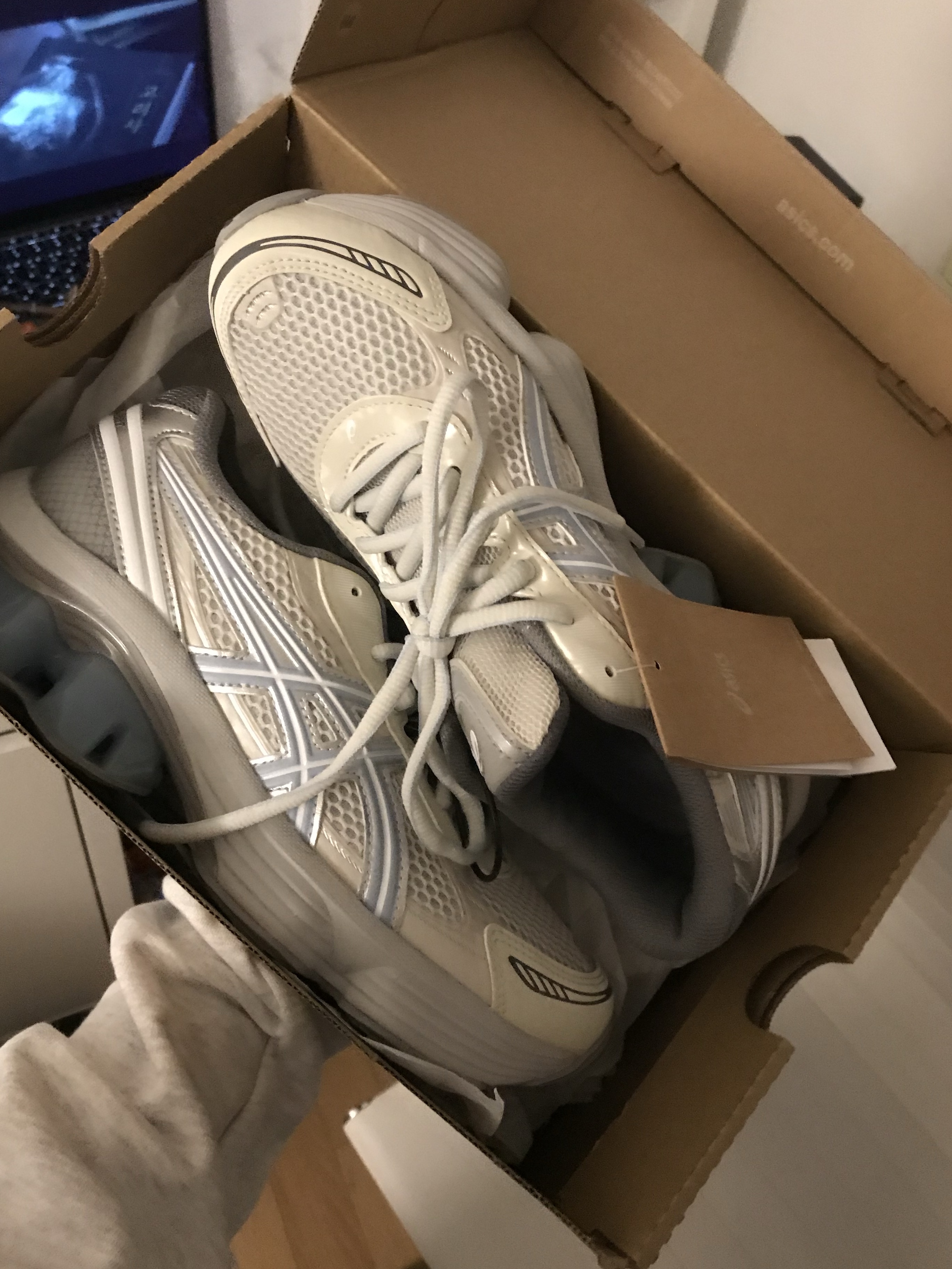 Asics x Emmi Gel-Kinetic Fluent Cream Soft Sky 착용 스타일 - 3
