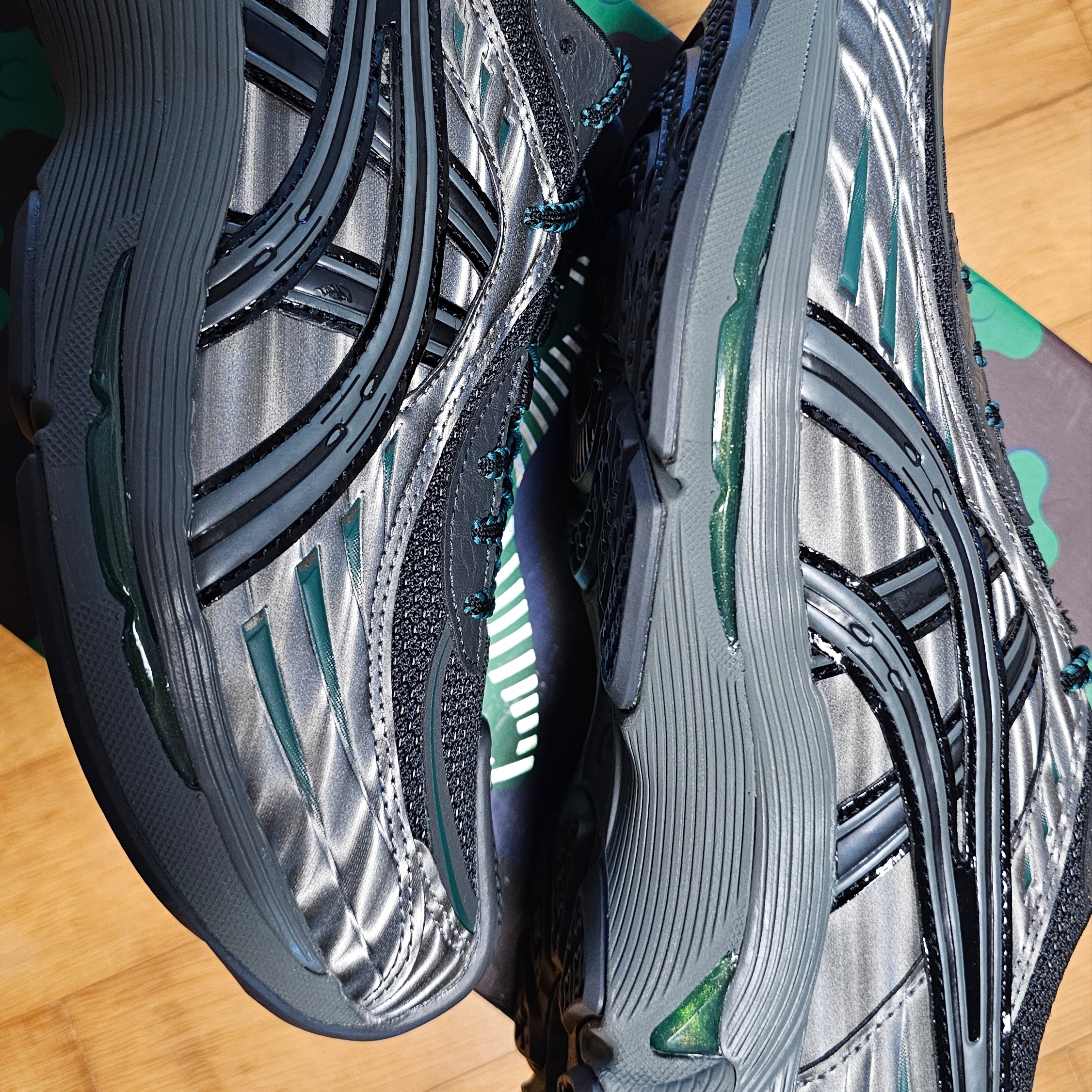 (W) Asics x Kiko Kostadinov Gel-Flammae Grey Black 착용 스타일
