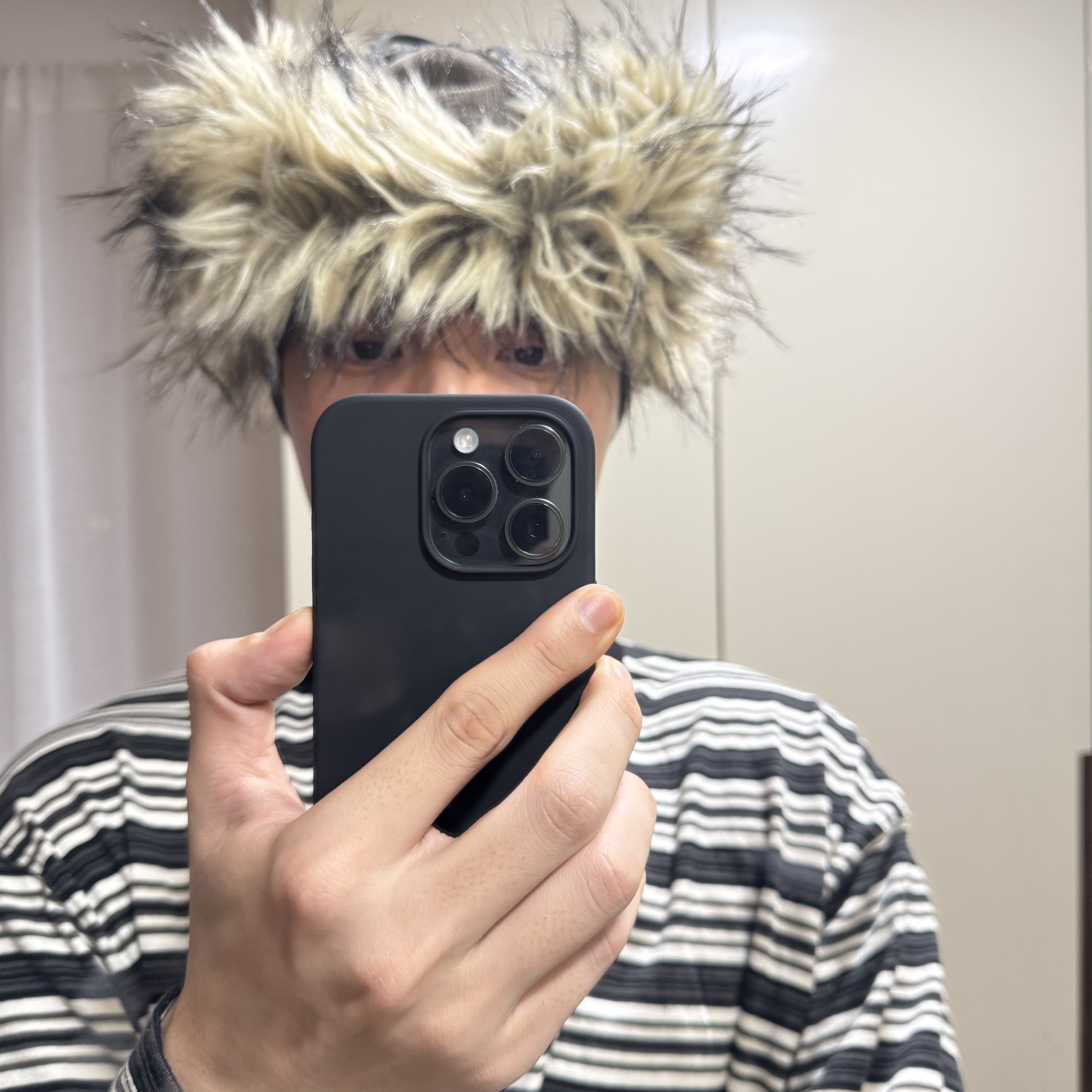 Open Yy Faux Fur Corduroy Earflap Cap Khaki 착용 스타일