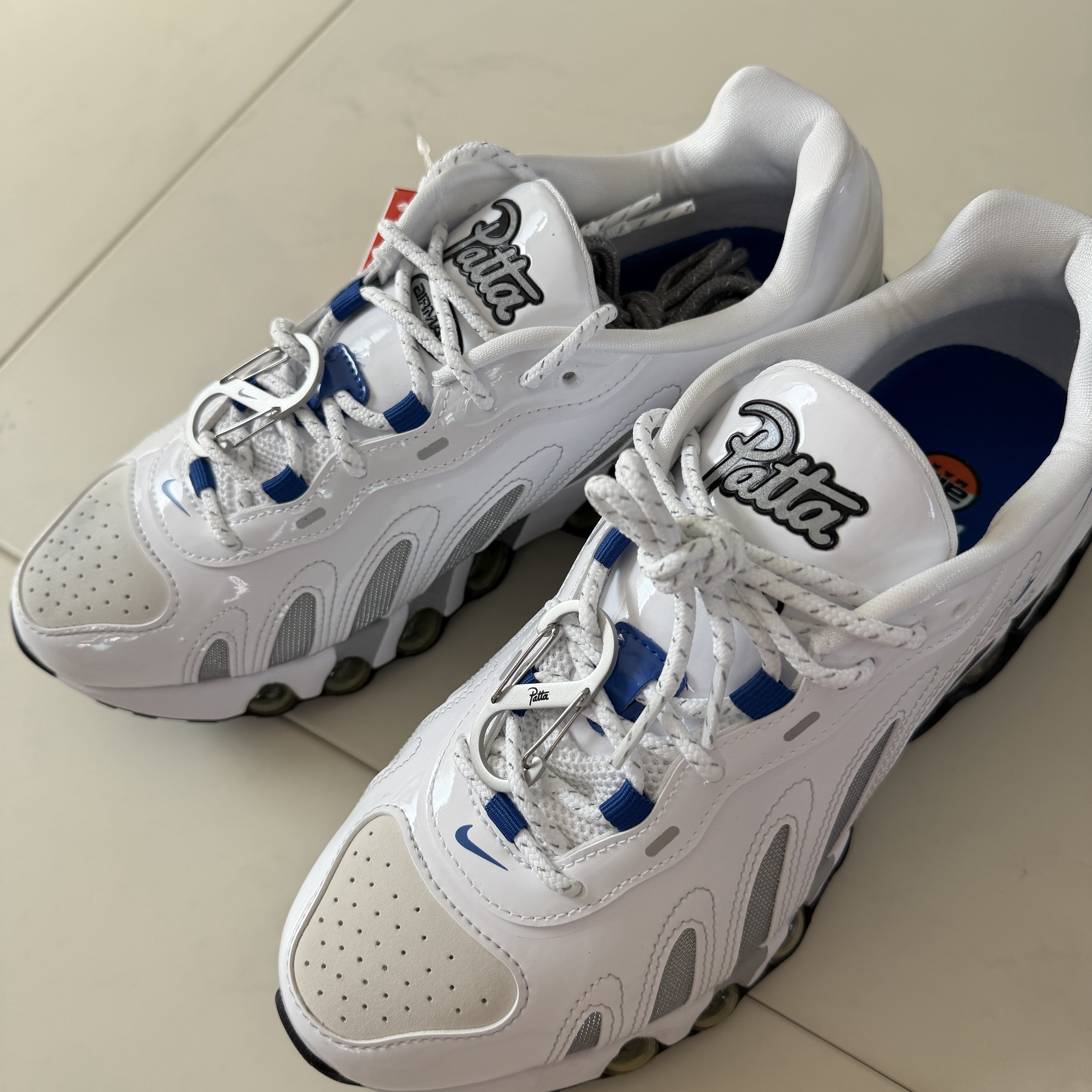 Nike x Patta Air Max Dn8 White Metallic Silver 착용 스타일