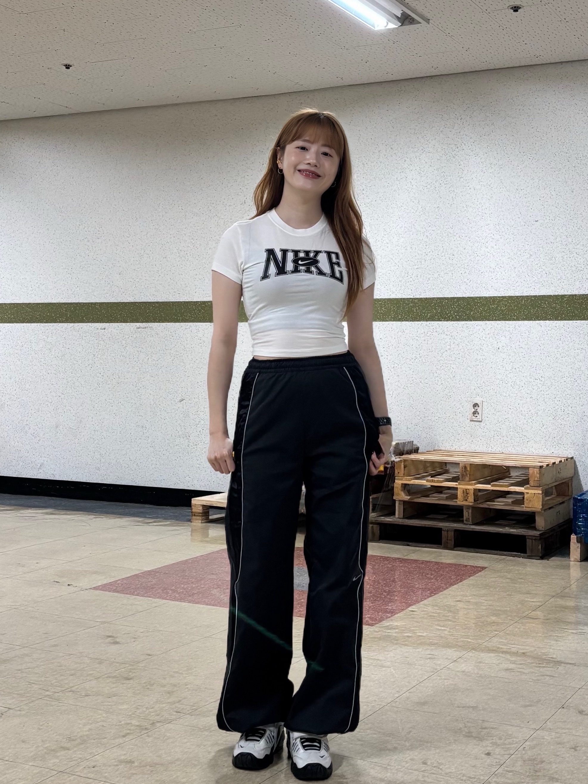 Nike x Ambush Air Adjust Force SP Summit White and Black 착용 스타일 - 5