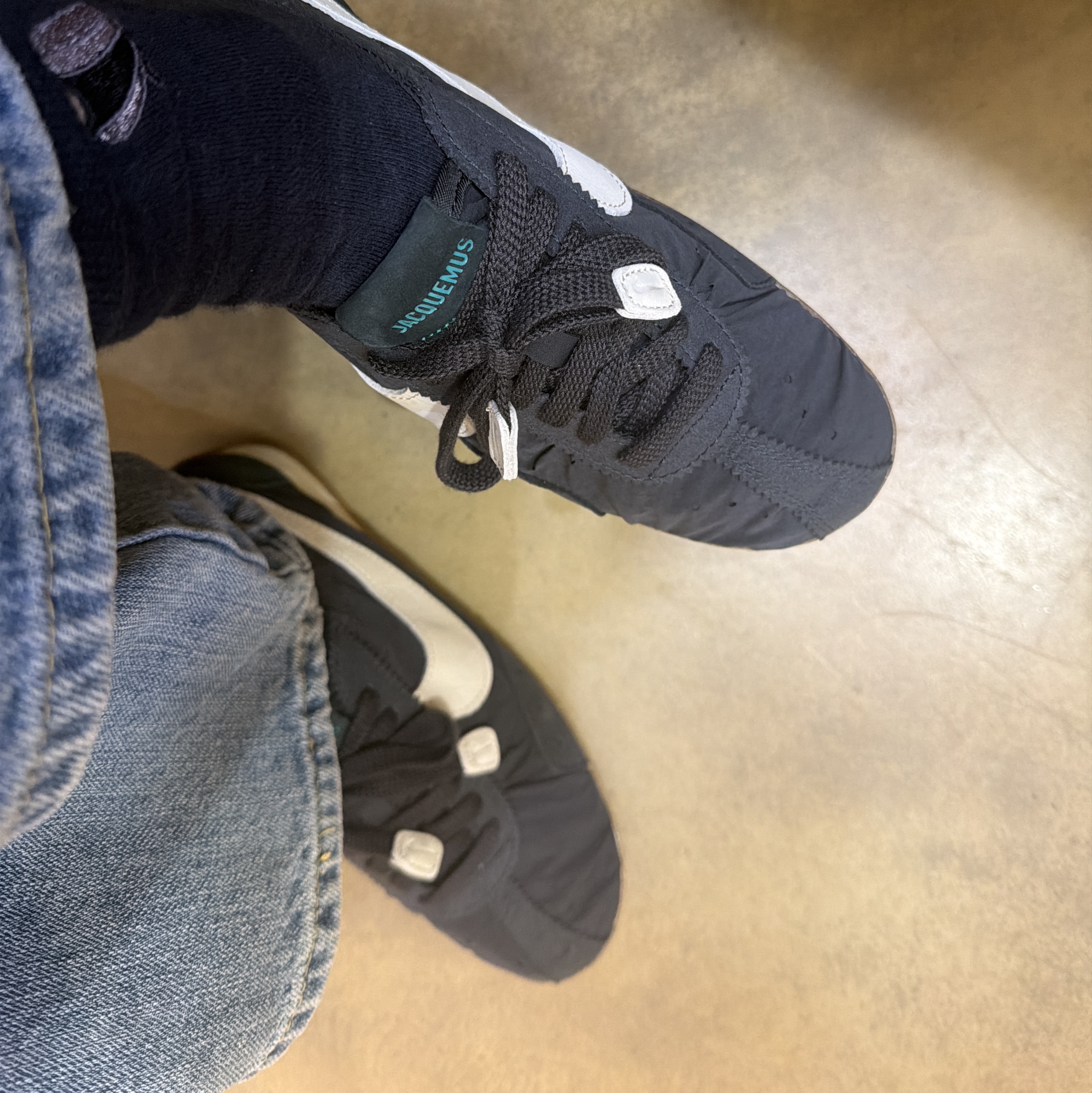 Nike x Jacquemus Moon Shoe SP Off Noir Cashmere 착용 스타일