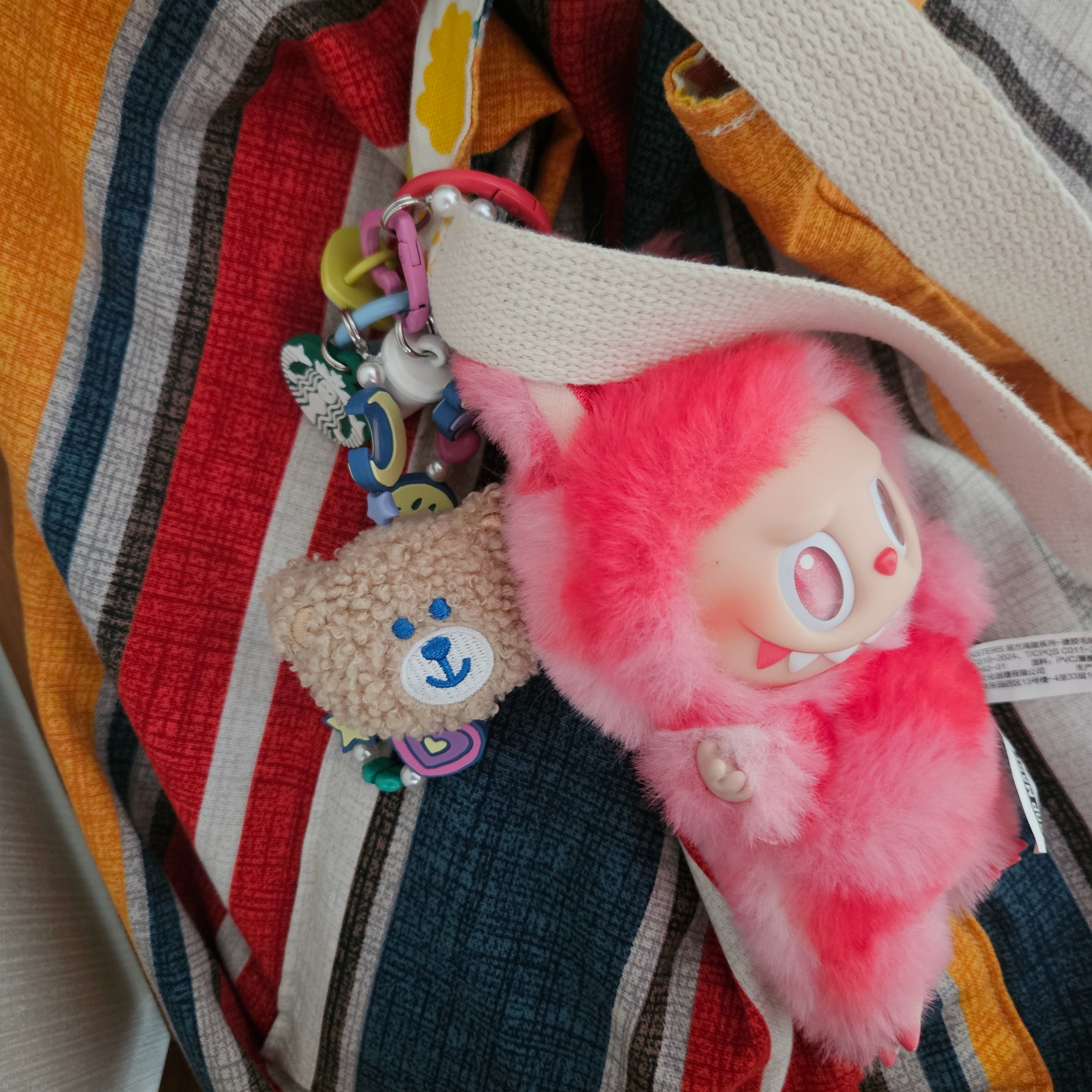 Pop Mart Labubu The Monsters Highlight Series Love Keyring (Opened Case), Starbucks Campus Beari Deco Charm 착용 스타일 - 3