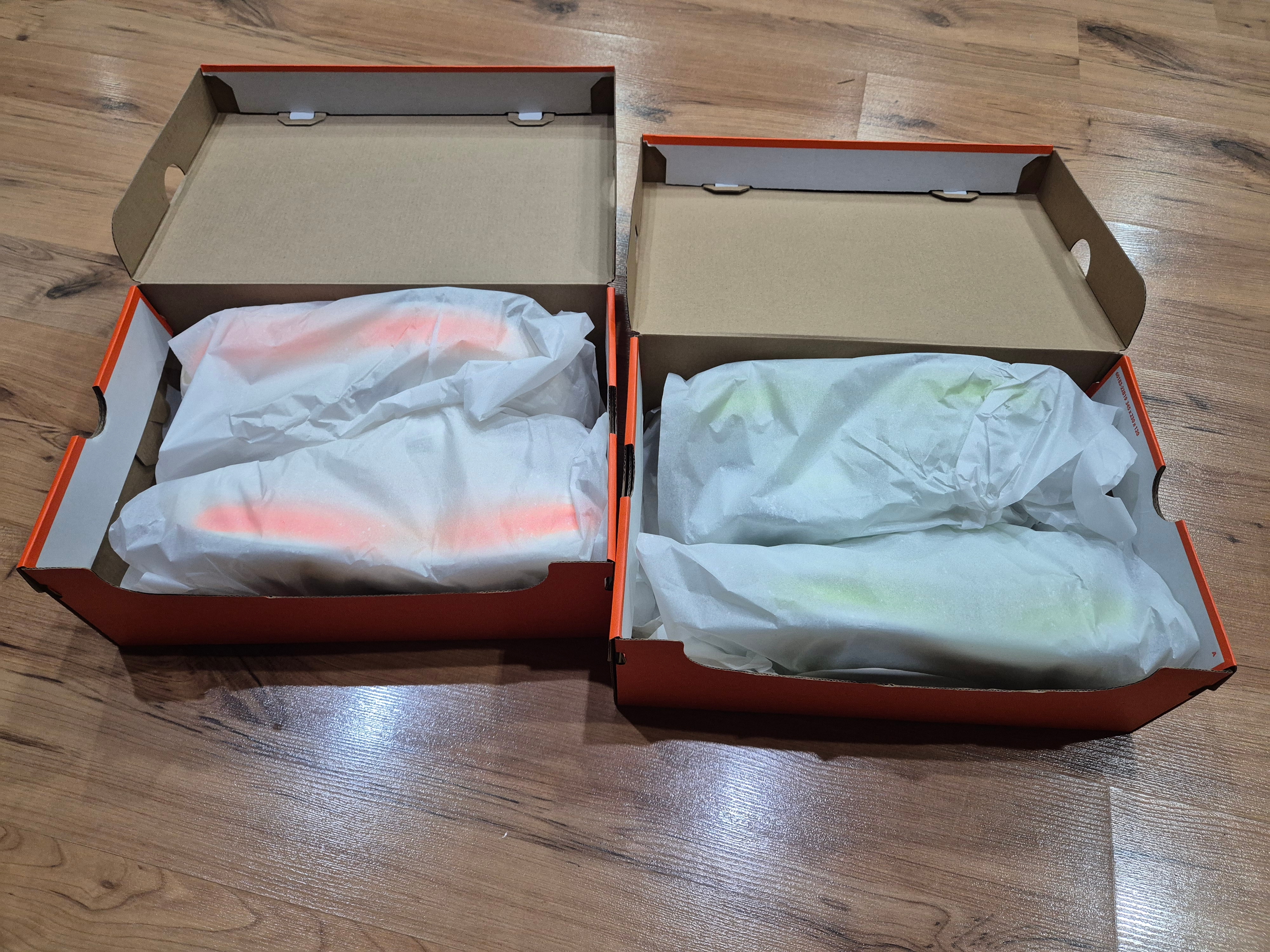 Nike Vomero Premium Sail Coconut Milk, Nike Vomero Premium  Barely Green Clay Green 착용 스타일 - 4