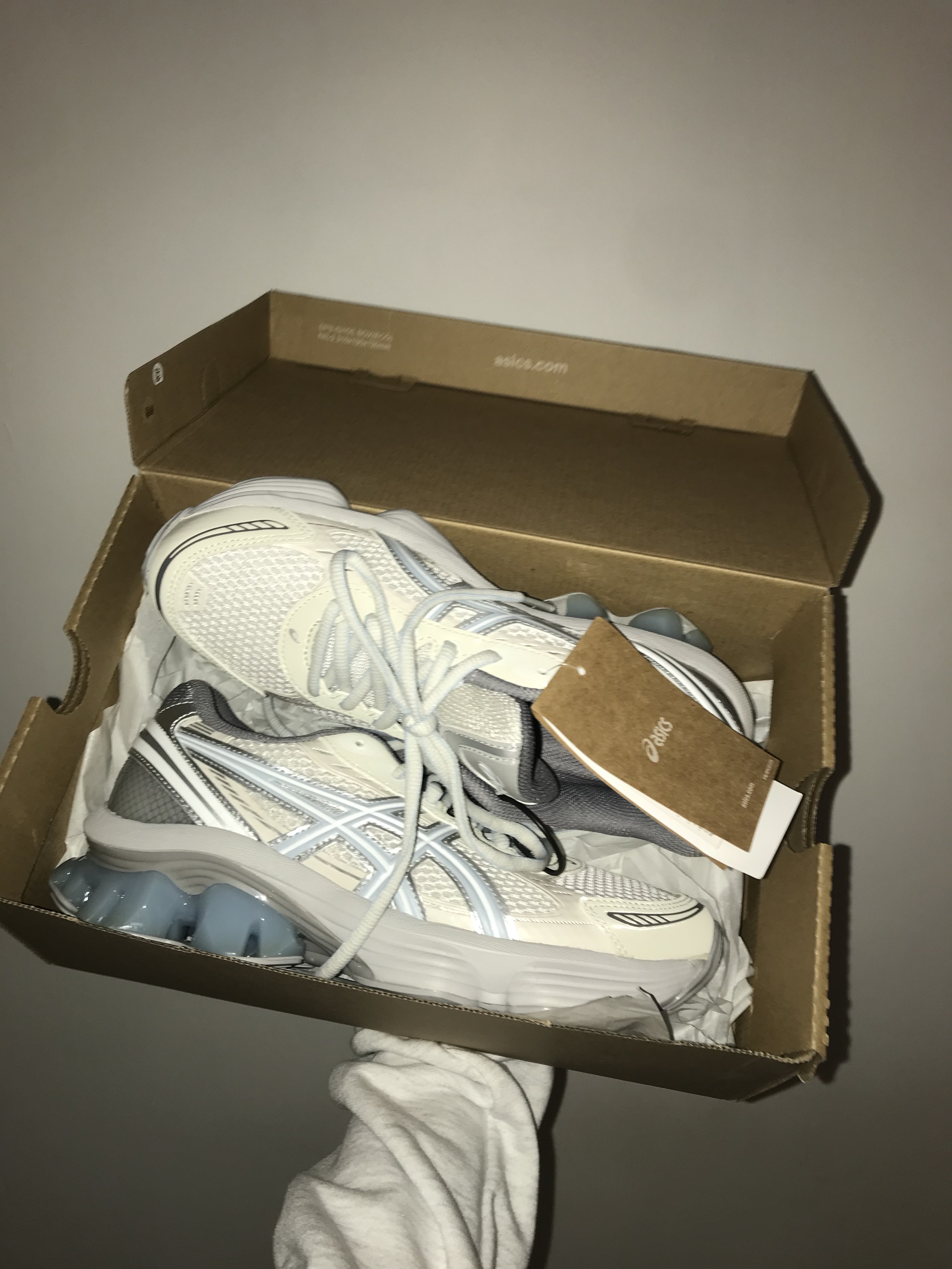 Asics x Emmi Gel-Kinetic Fluent Cream Soft Sky 착용 스타일 - 2