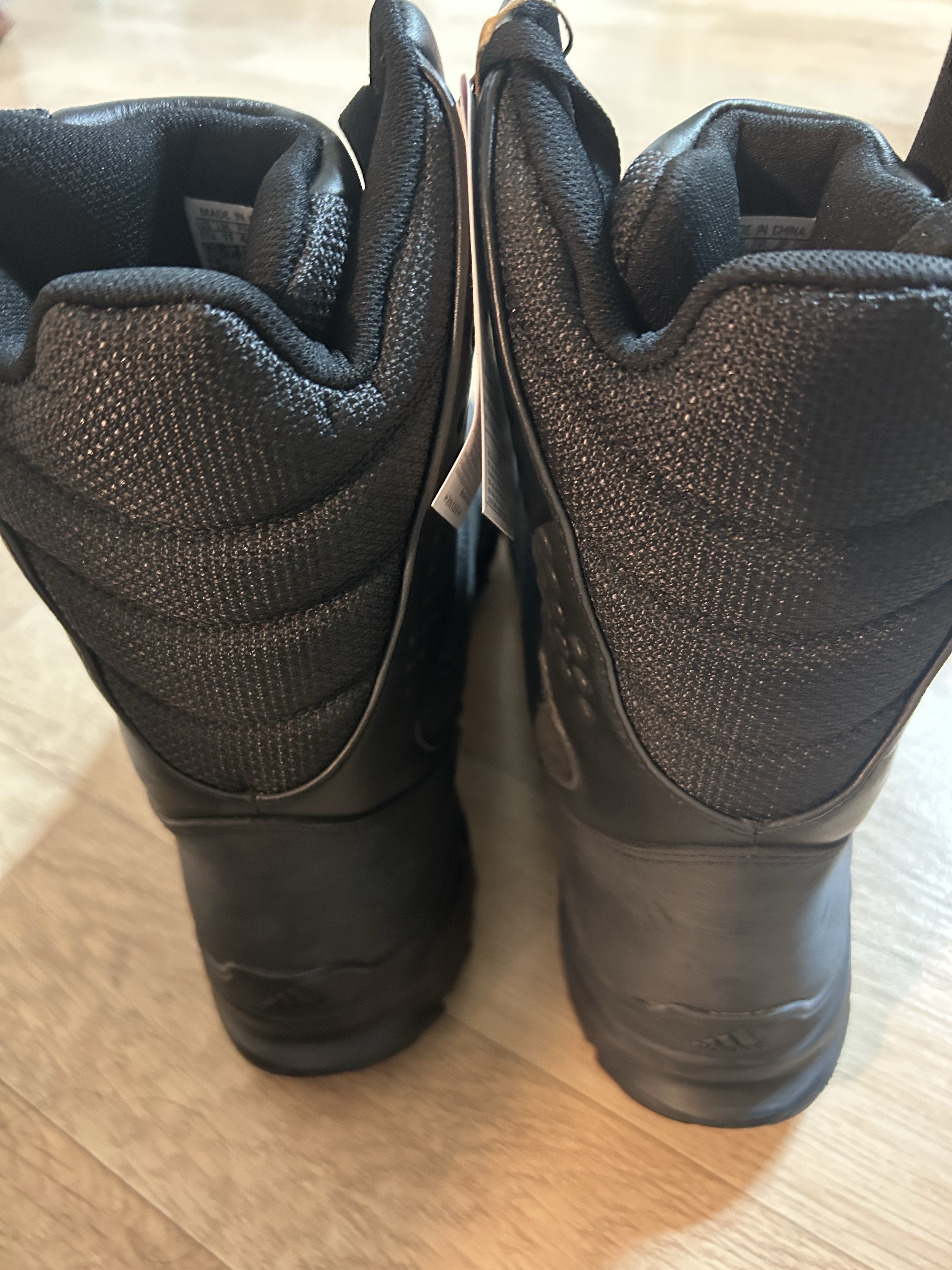 Adidas x Thug Club GSG9 Boot Core Black Core Black 착용 스타일