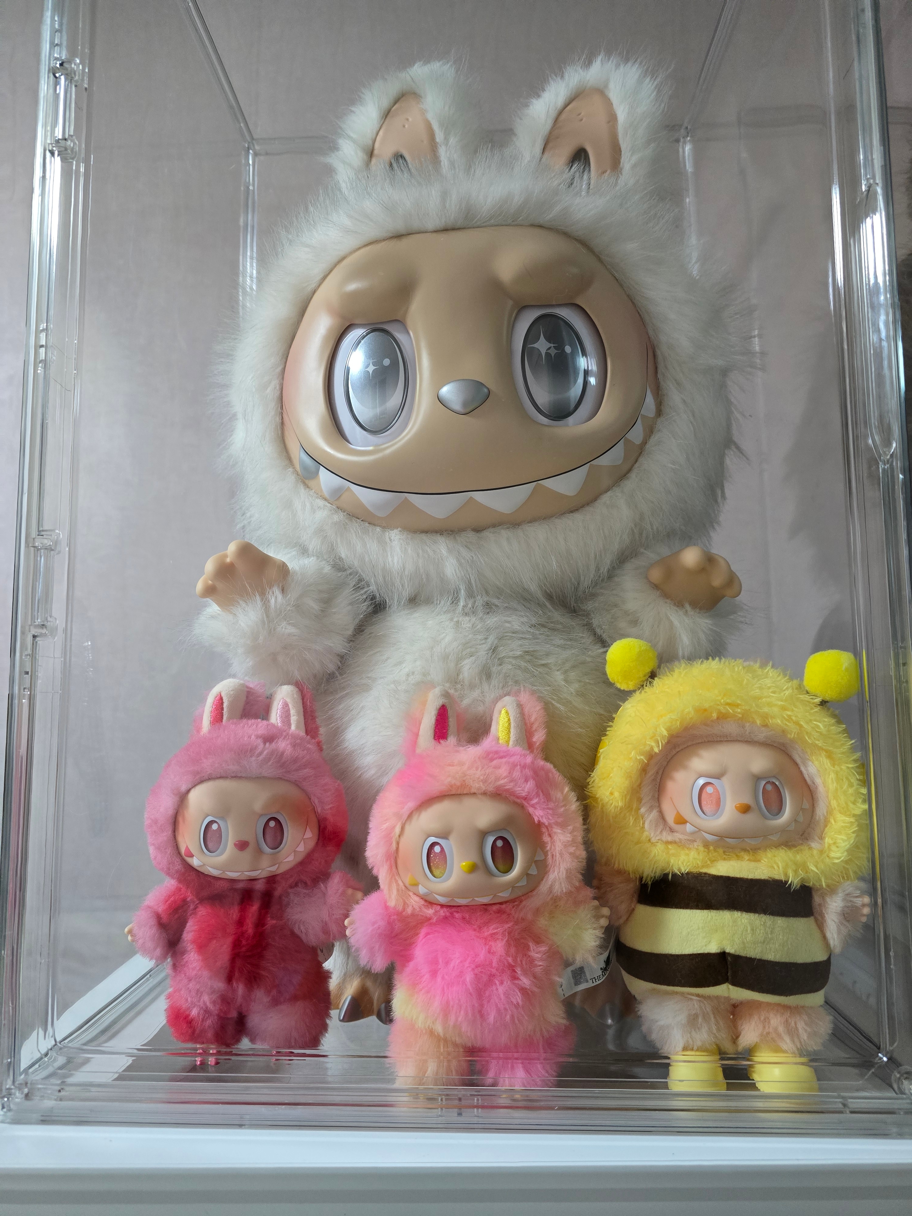 Pop Mart The Monsters Zimomo Angel In Clouds Vinyl Face Doll, Pop Mart The Monsters I Found You Vinyl Face Doll 착용 스타일 - 2