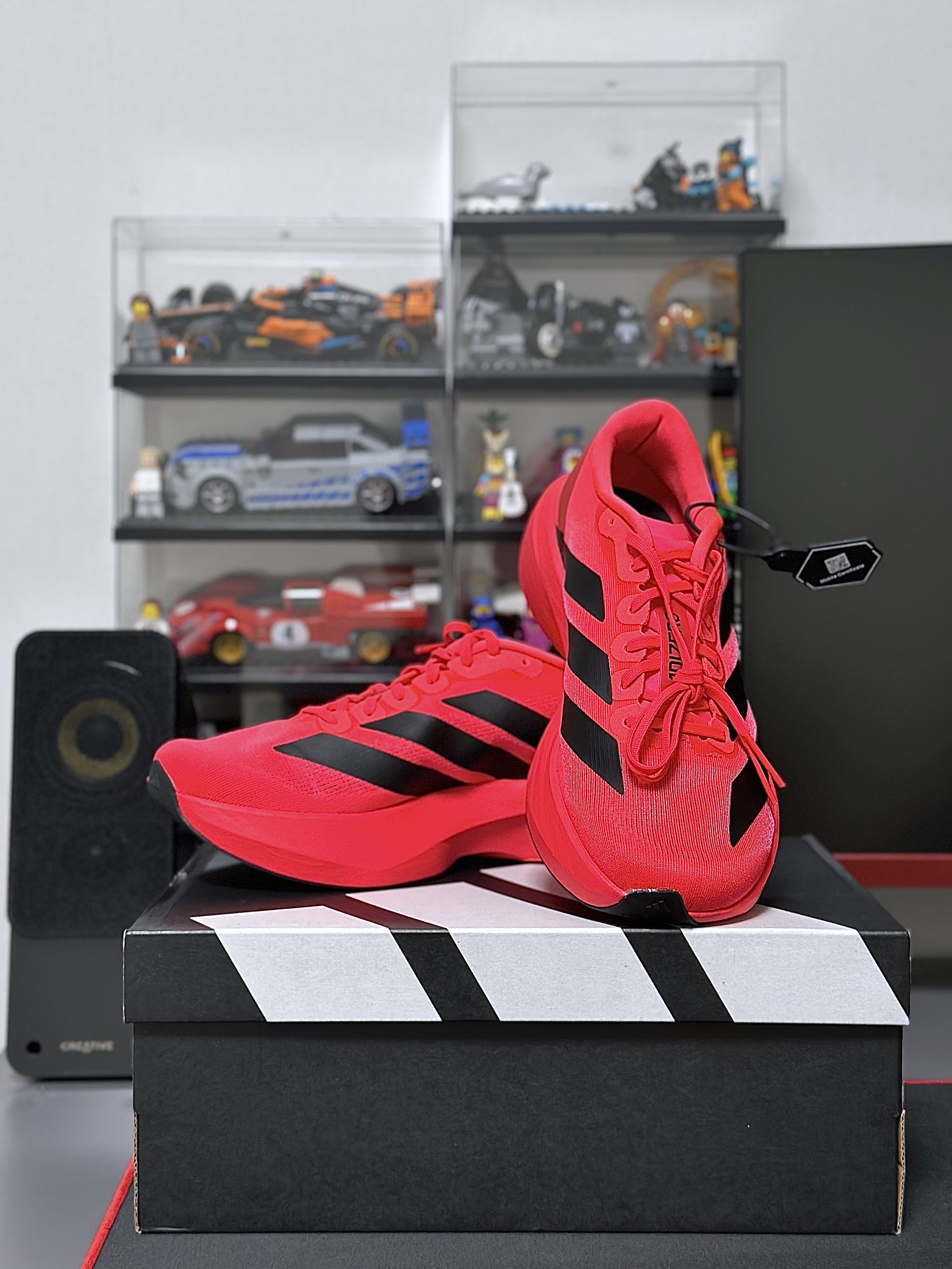 Adidas Adizero Evo SL Lucid Red Core Black 착용 스타일 - 1