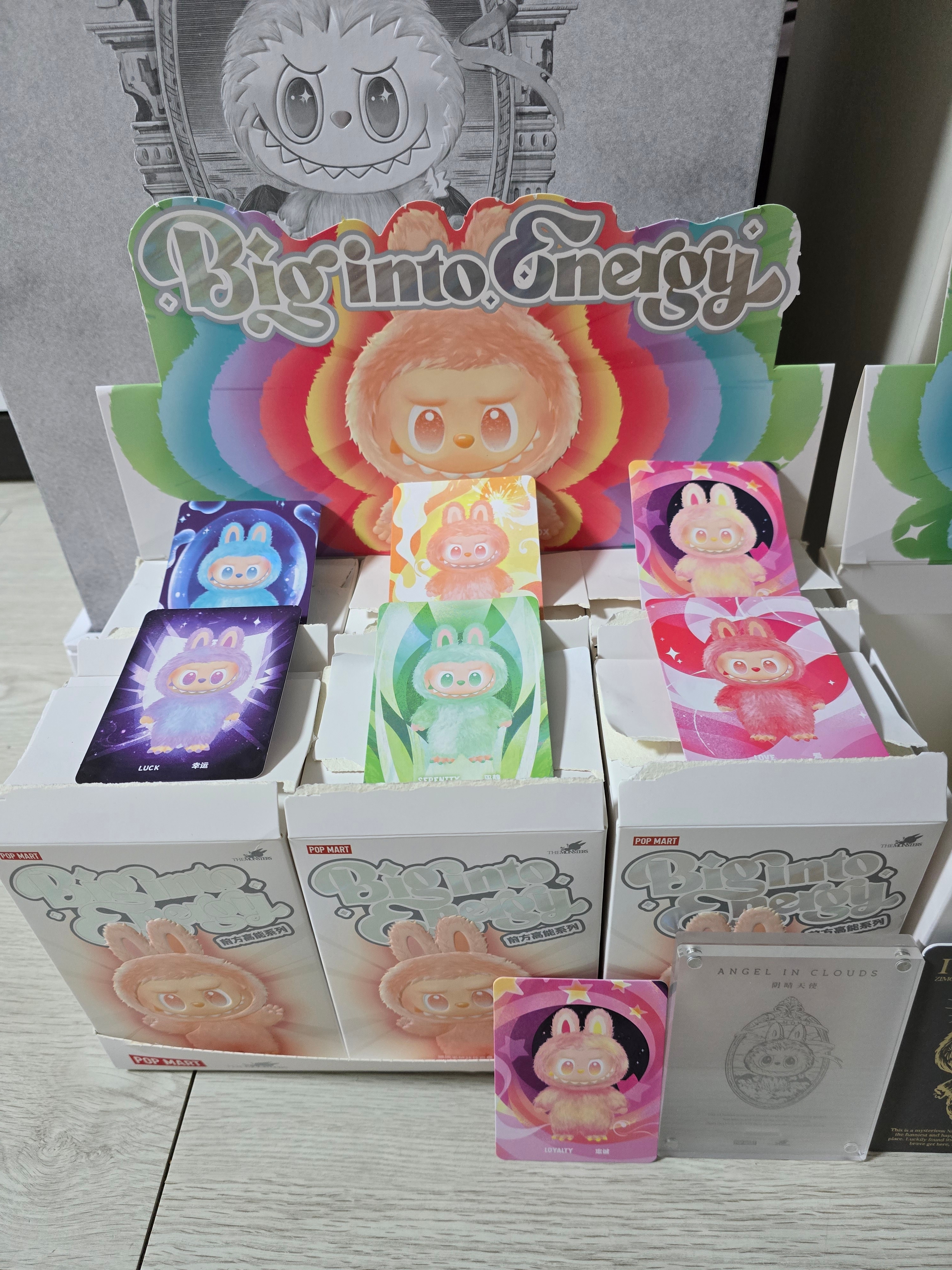 Pop Mart The Monsters Zimomo Angel In Clouds Vinyl Face Doll, Pop Mart The Monsters I Found You Vinyl Face Doll 착용 스타일 - 6
