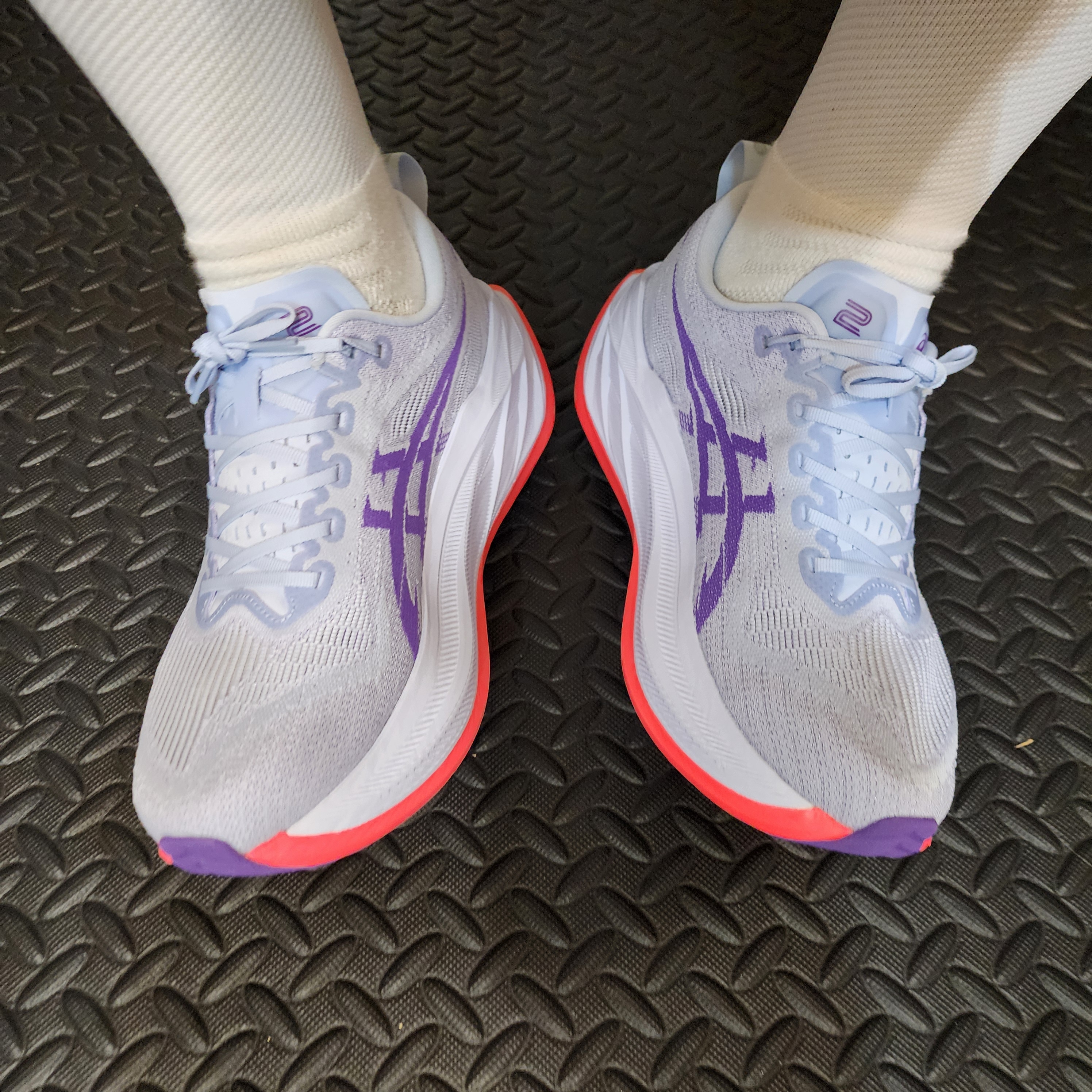 Asics Superblast 2 Blue Fade Edo Purple 착용 스타일