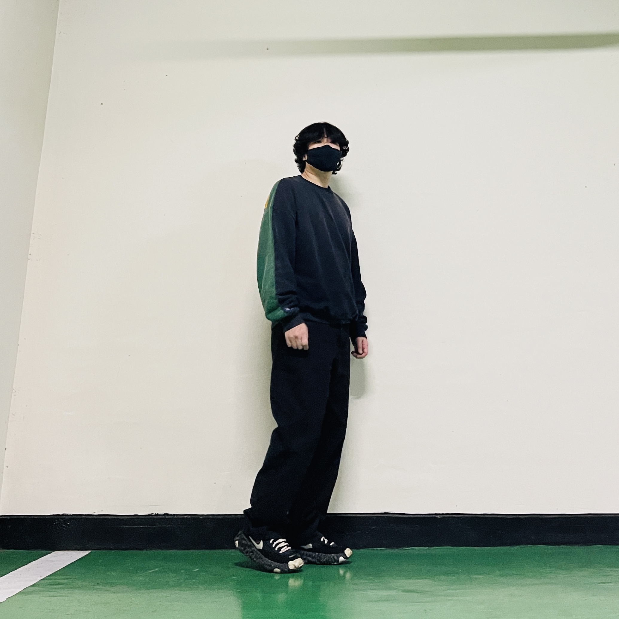 Stussy Washed Canvas Big OL' Jean Black, Kapital 2 Tone Big Fleece Sweatshirt Black Green 착용 스타일 - 3