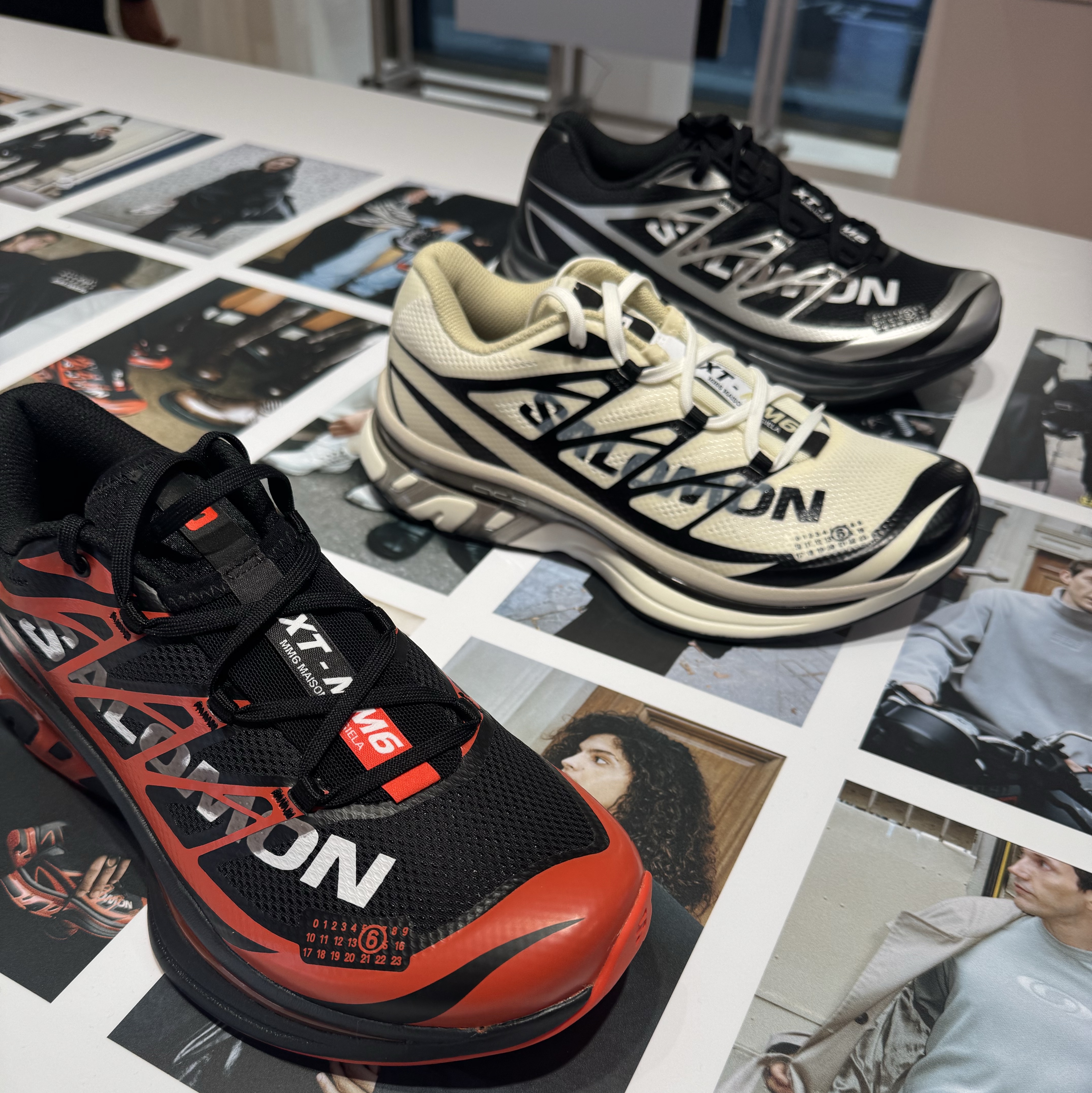 Salomon x MM6 Masion Margiela XT-MM6 Vanilla Ice Black, Salomon x MM6 Masion Margiela XT-MM6 Black Ftw Silver 착용 스타일
