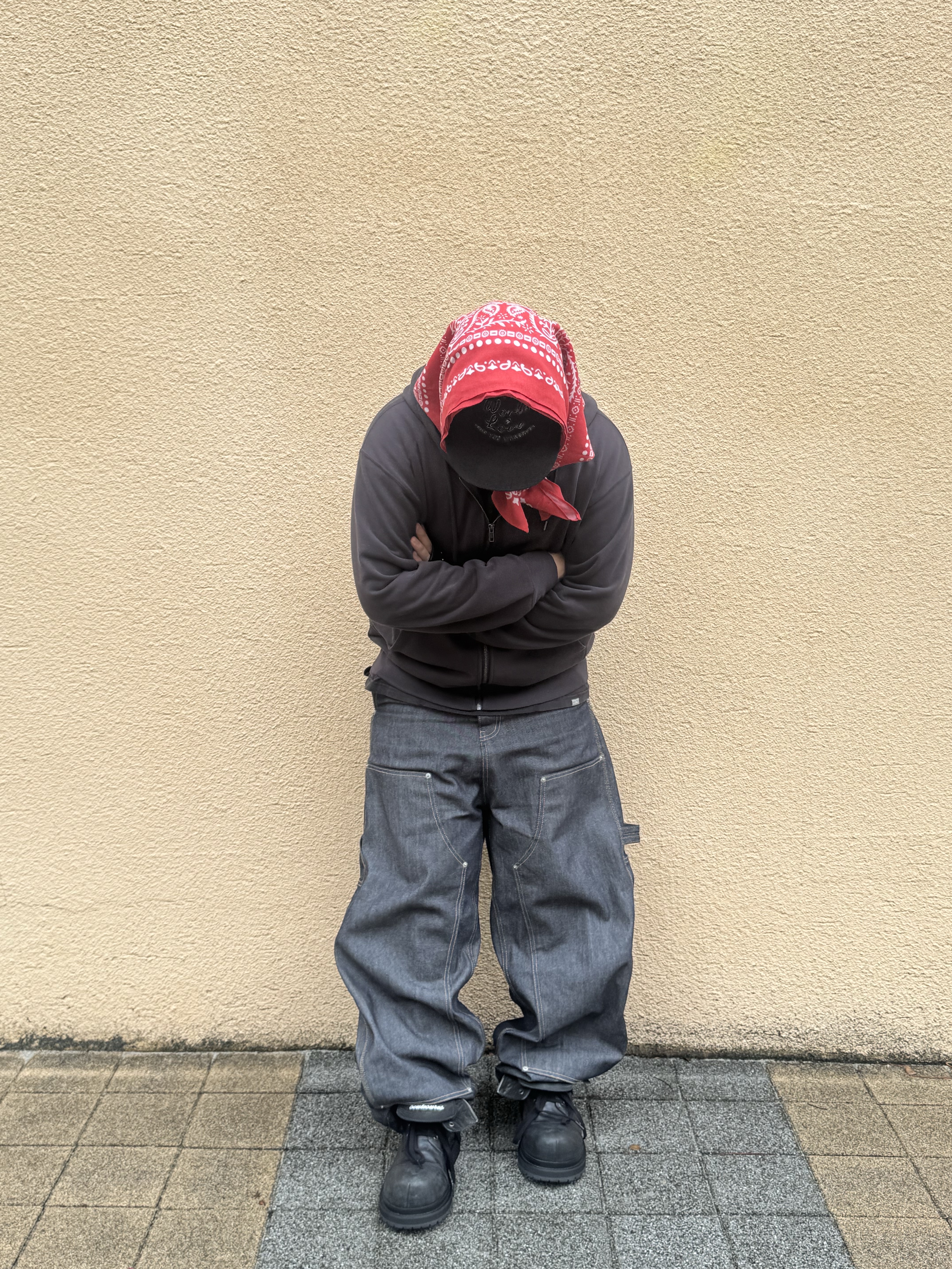 GRAILZ x KOIN SEOUL Carpenter Raw Denim Pants Indigo 착용 스타일 - 4