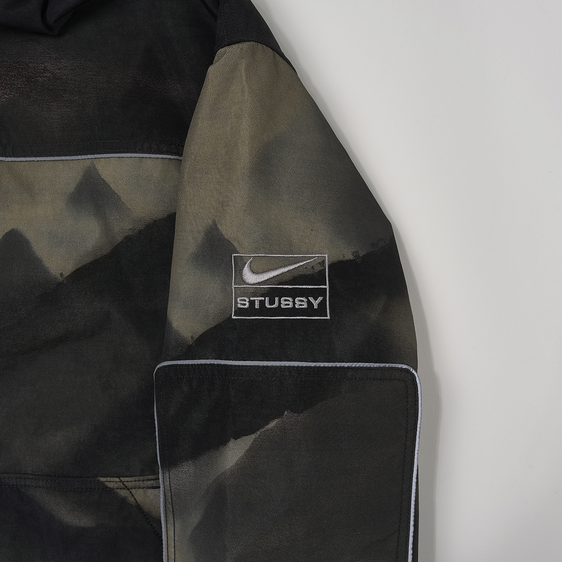 나이키 x 스투시 프리마로프트 유틸리티 자켓 멀티 (HQ8520-900)(Nike x Stussy Primaloft Utility Jacket Multi (HQ8520-900)) - 5