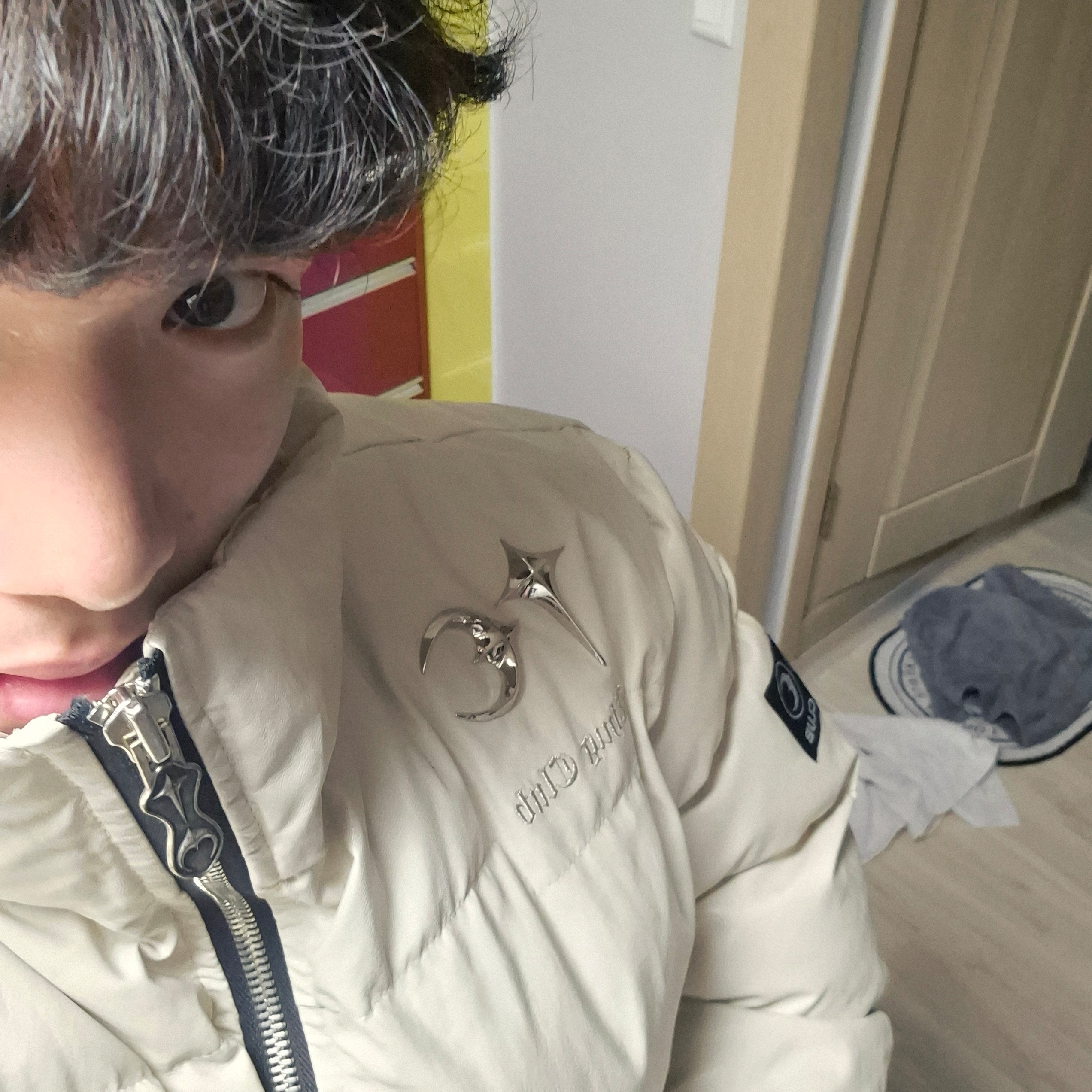 Thug Club Leather Puffer Jacket White (Polyester) 착용 스타일