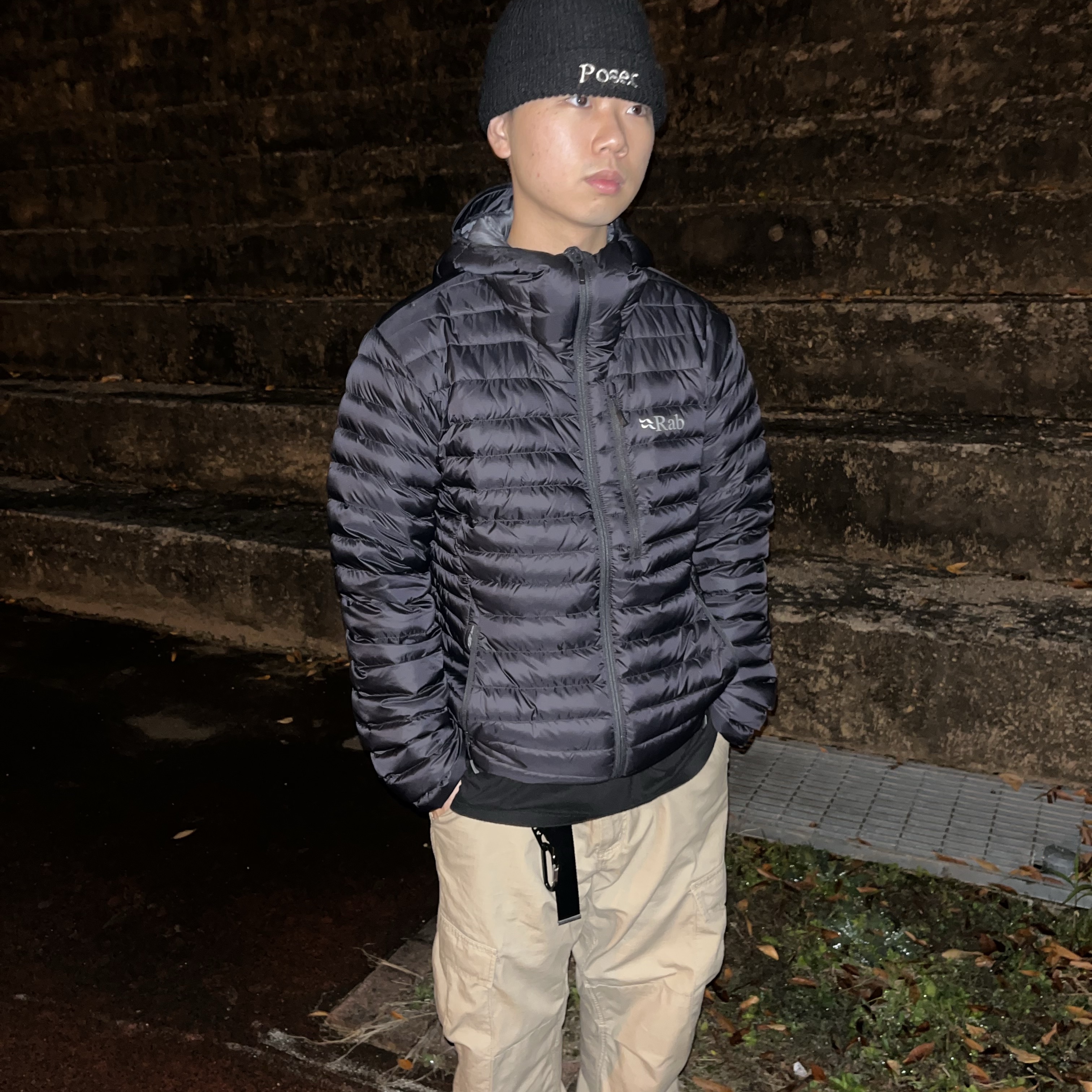 Rab Microlight Alpine Jacket Black, Carhartt WIP Columbia Ripstop Regular Cargo Pants Leather Rinsed 착용 스타일 - 1