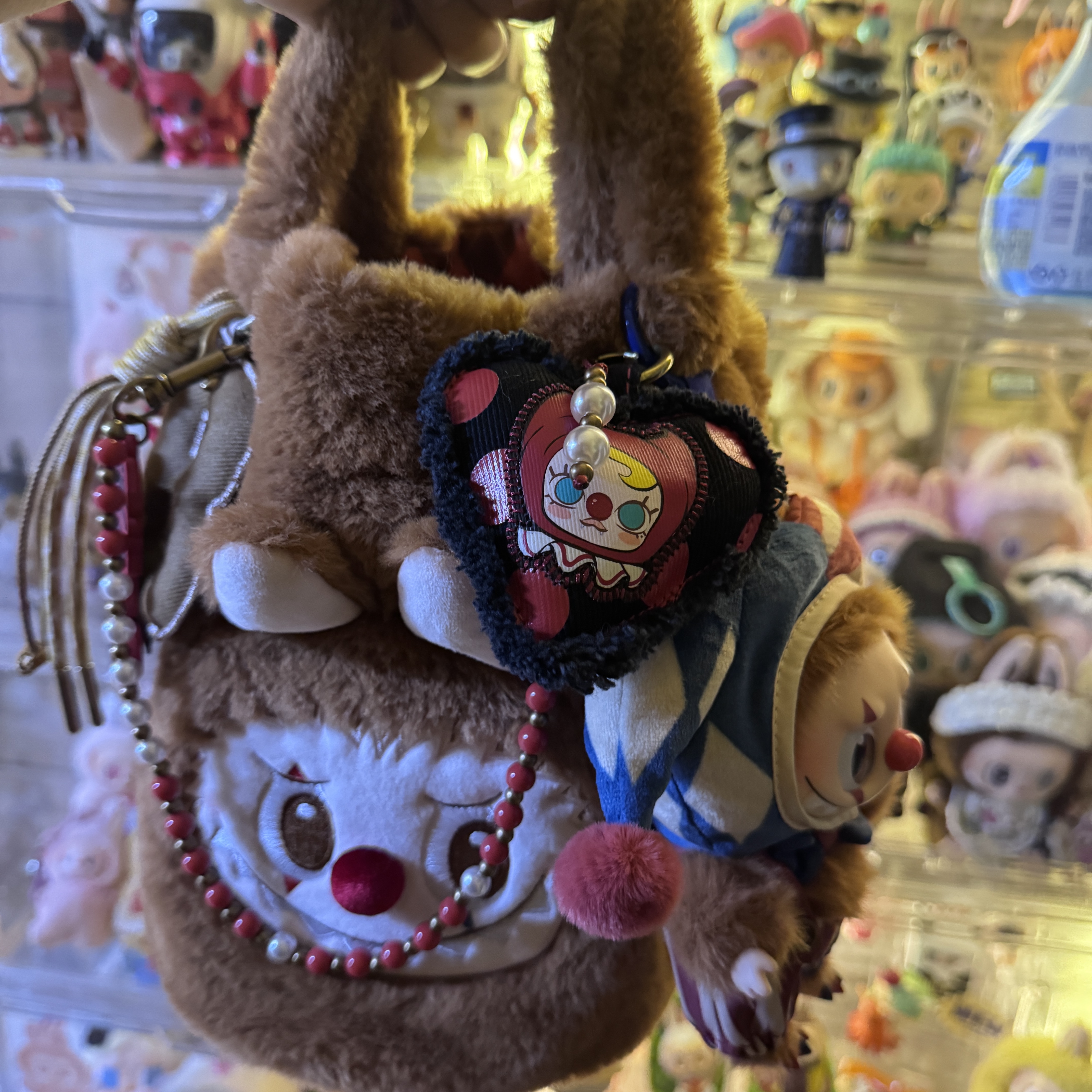 Pop Mart Why So Serious Series Vinyl Plush Pendant Juggling Clown (Opened Case), Pop Mart Why So Serious Series Vinyl Plush Pendant Sealed Case (8 Blind Boxes) 착용 스타일