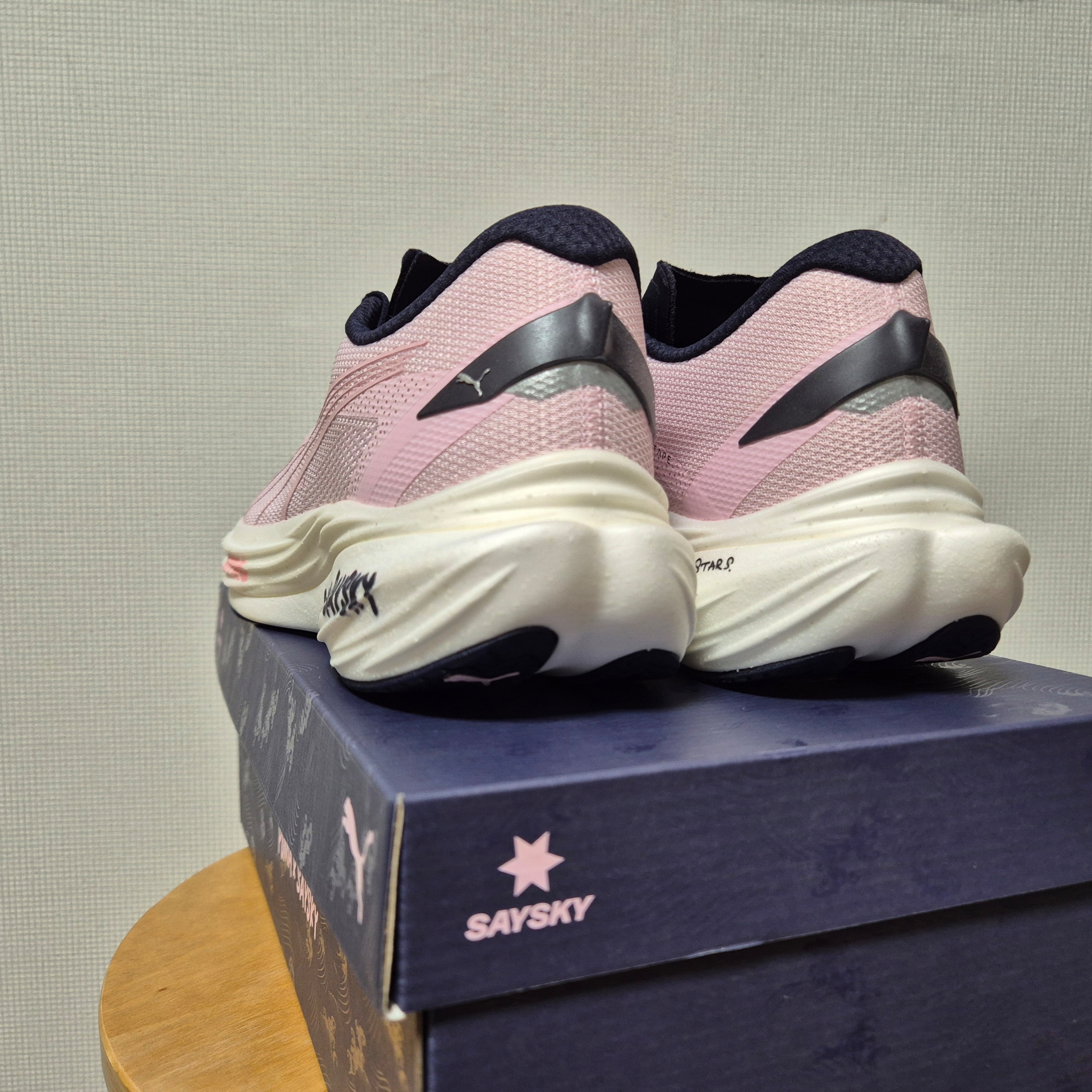 Puma x SAYSKY Deviate Nitro 3 Rose Mauve New Navy 착용 스타일 - 3