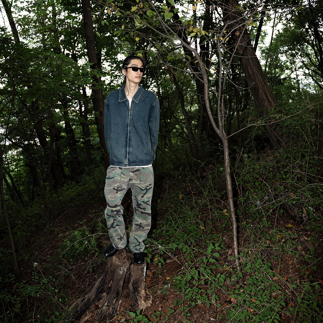 POSR Horizon Denim Jacket Vintage Washed, POSR Washed Fatigue Pants Camo 착용 스타일