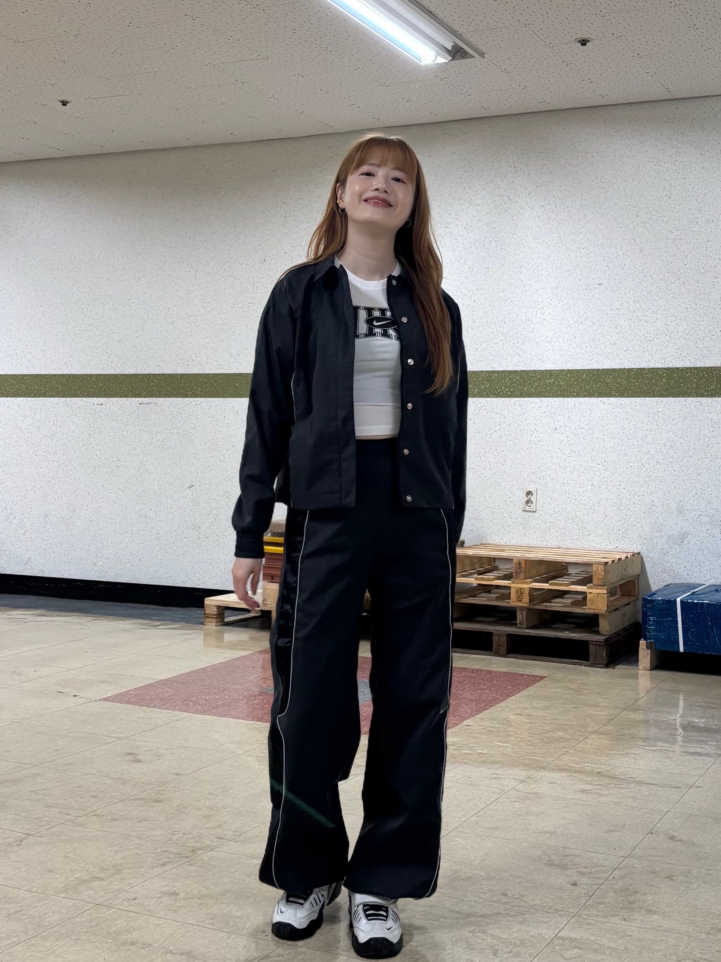 Nike x Ambush Air Adjust Force SP Summit White and Black 착용 스타일 - 3