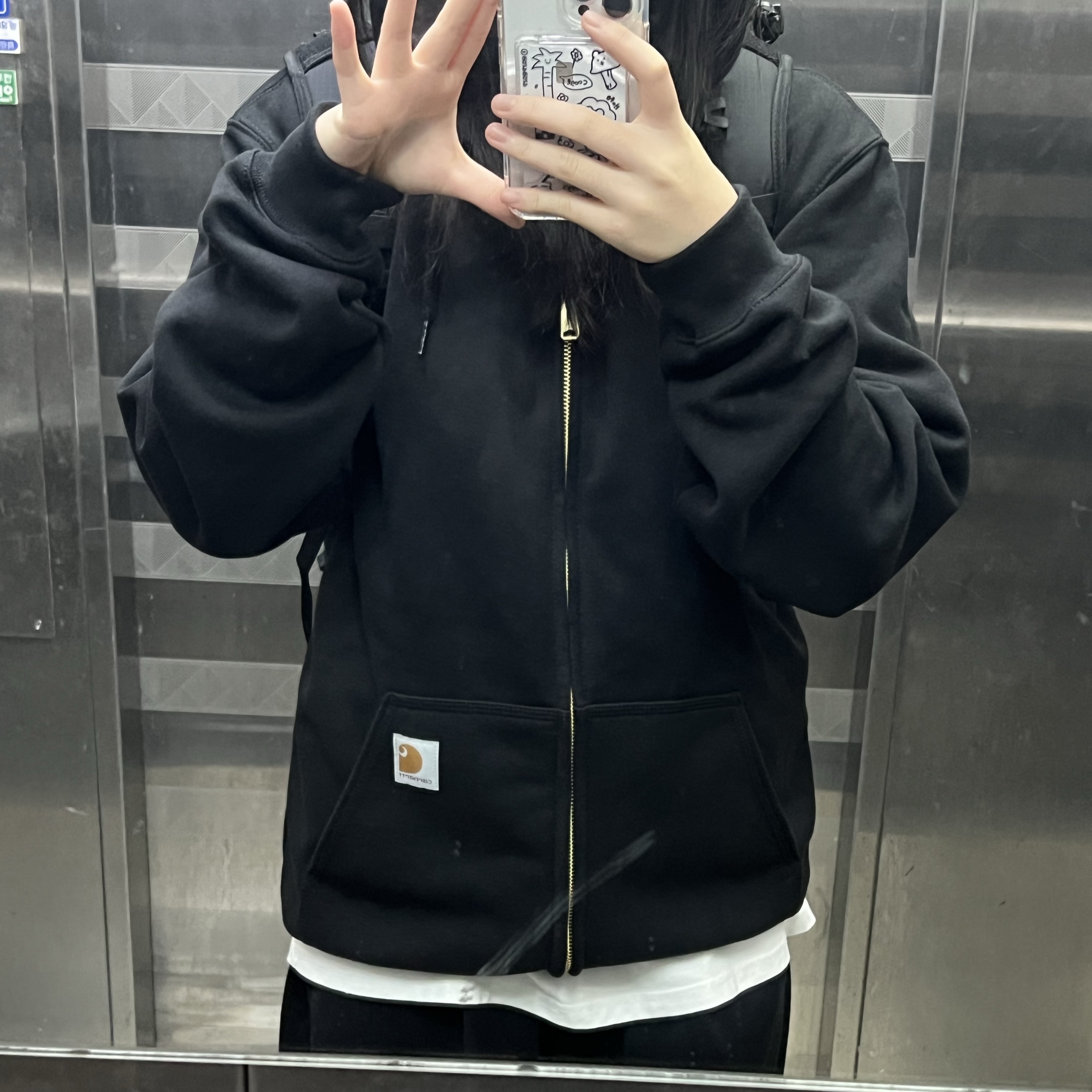 Carhartt Loose Fit Midweight Regular Full Zip Sweatshirt Black 착용 스타일
