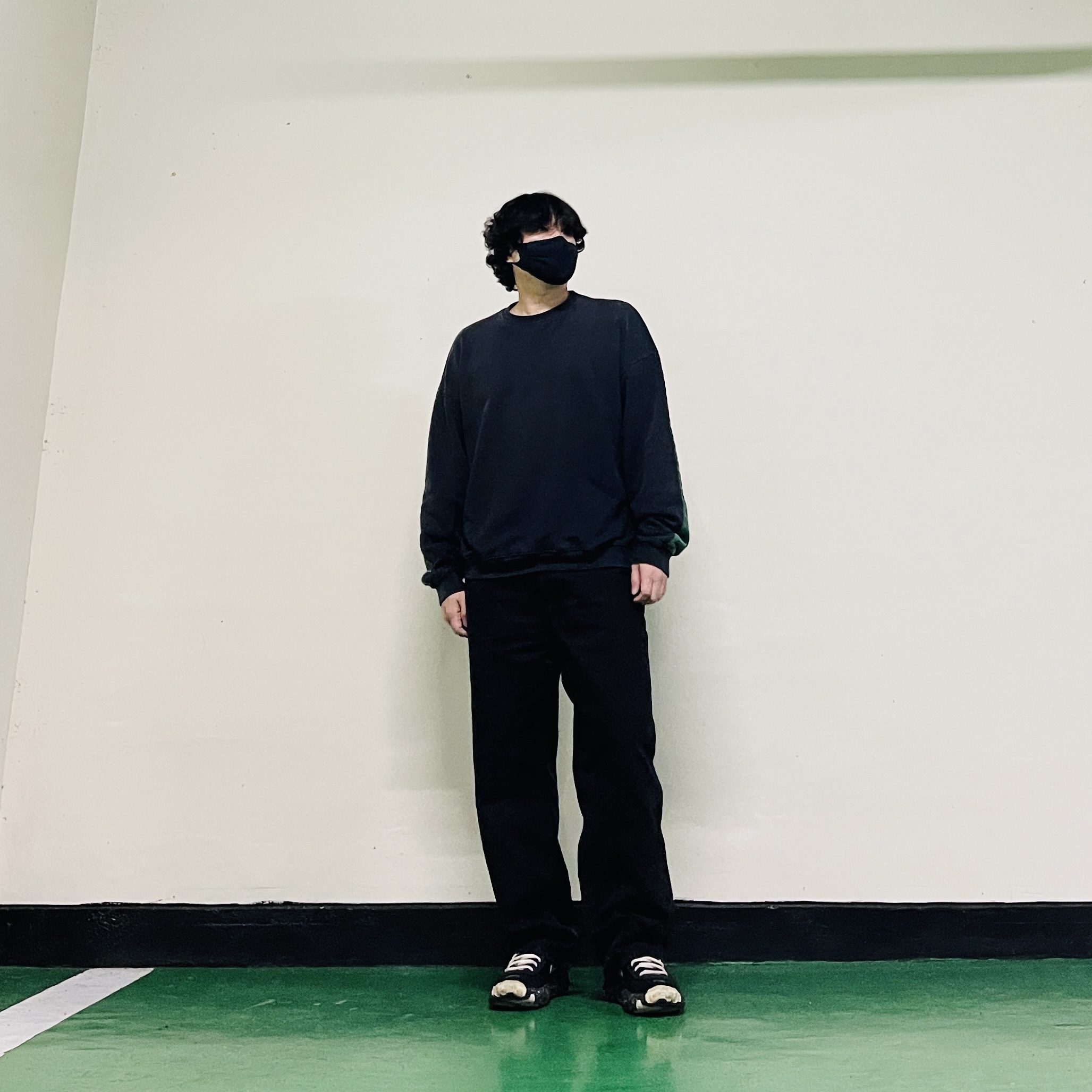 Stussy Washed Canvas Big OL' Jean Black, Kapital 2 Tone Big Fleece Sweatshirt Black Green 착용 스타일 - 4