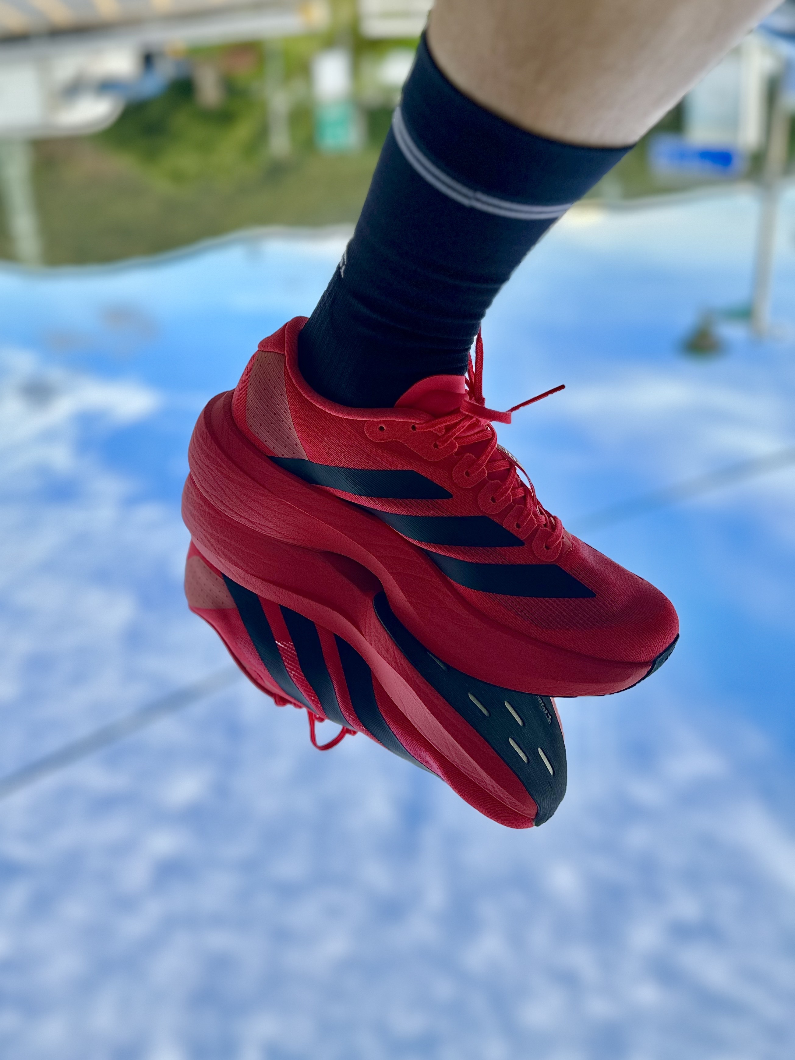 Adidas Adizero Evo SL Lucid Red Core Black 착용 스타일