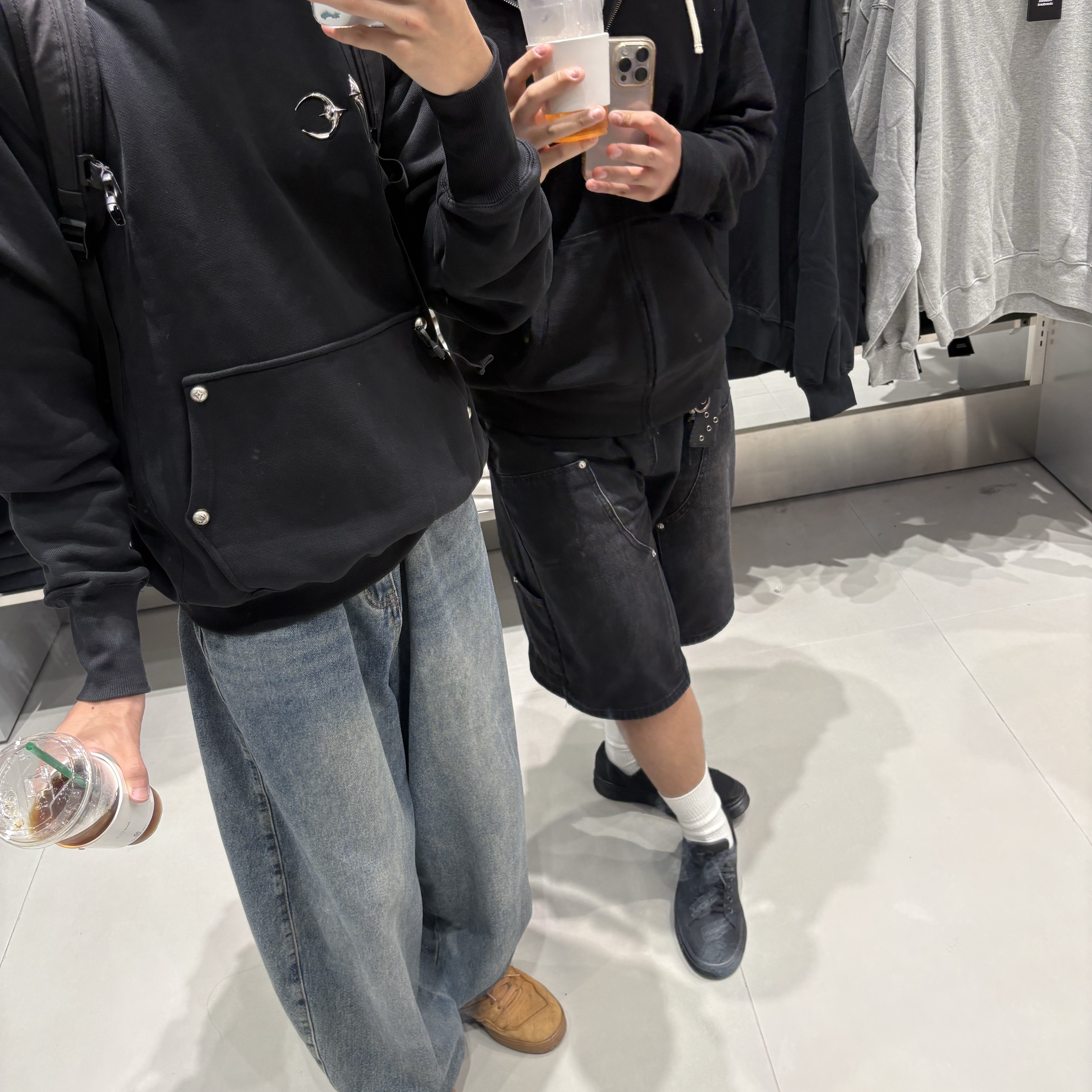 Thug Club Armor Hoodie Black, New Balance 550 Brown - 2E Wide 착용 스타일