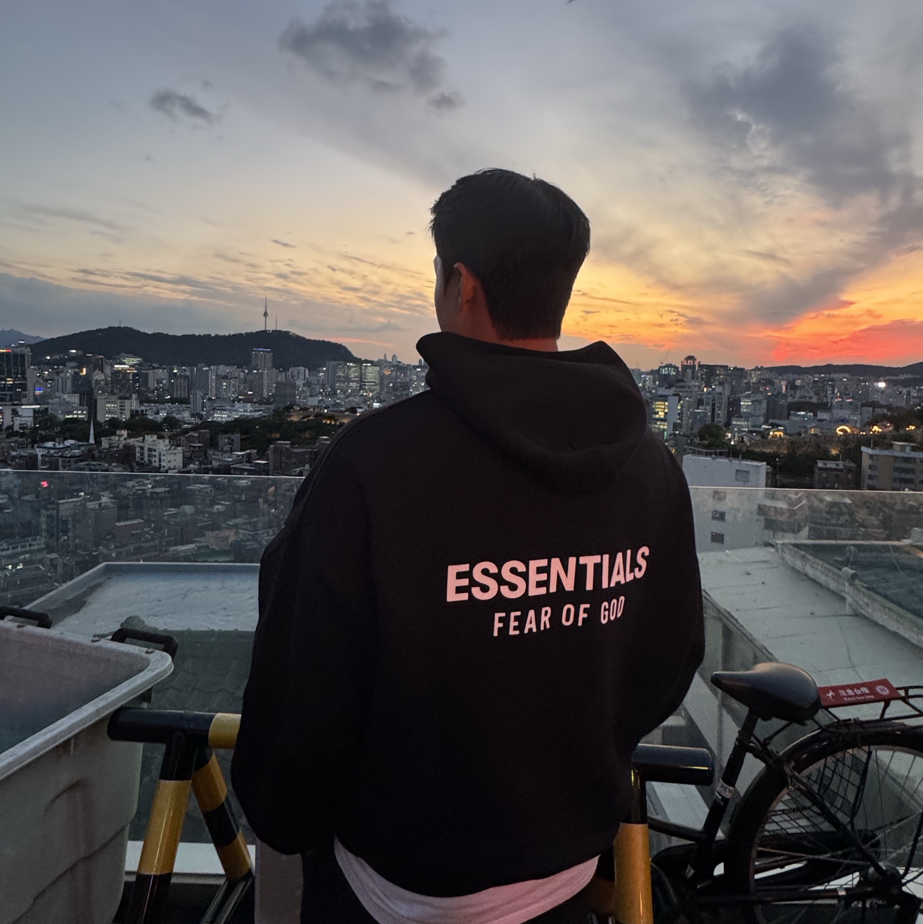 Essentials Fleece Hoodie Black - 24FW, On Running Cloud X 4 Ivory Black 착용 스타일 - 1