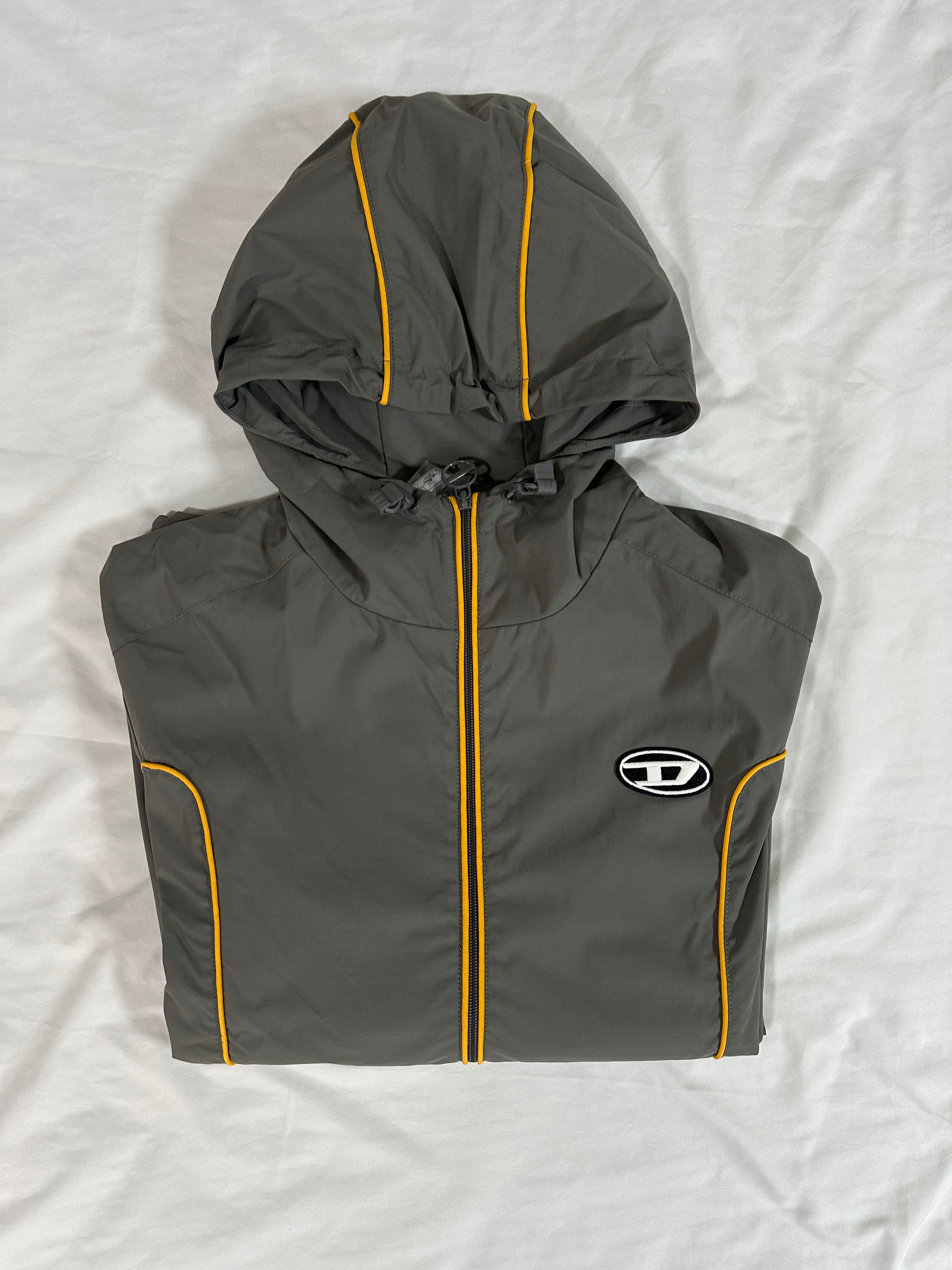 Diesel J-Hives Windbreaker with Contrast Piping Grey 착용 스타일 - 1