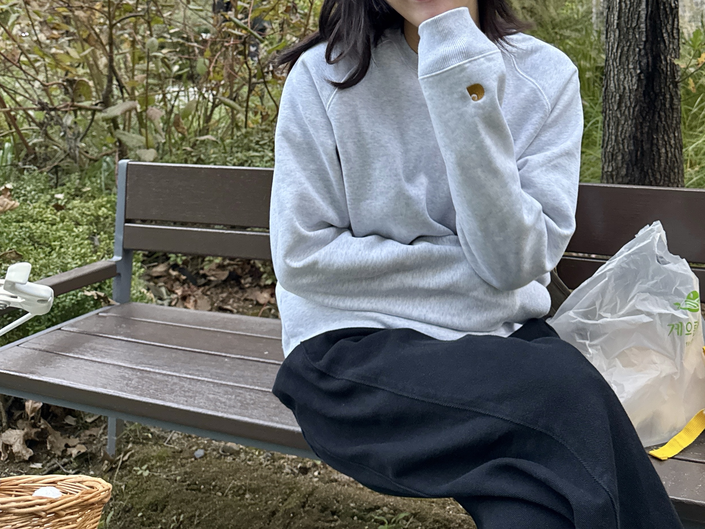 Carhartt WIP Chase Sweatshirt Ash Heather 착용 스타일